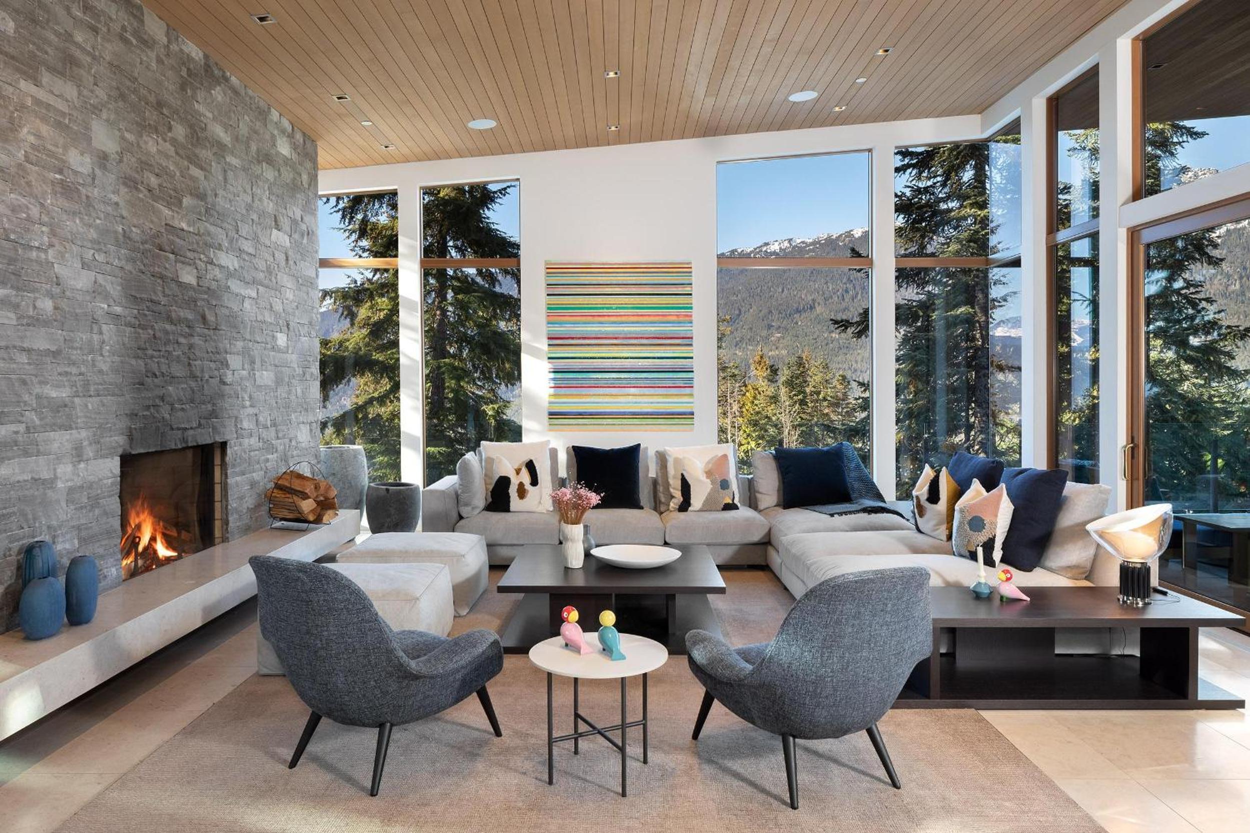 Kadenwood 2927 | Stylish Ski-Access Chalet, Hot Tub, Media Room, Views