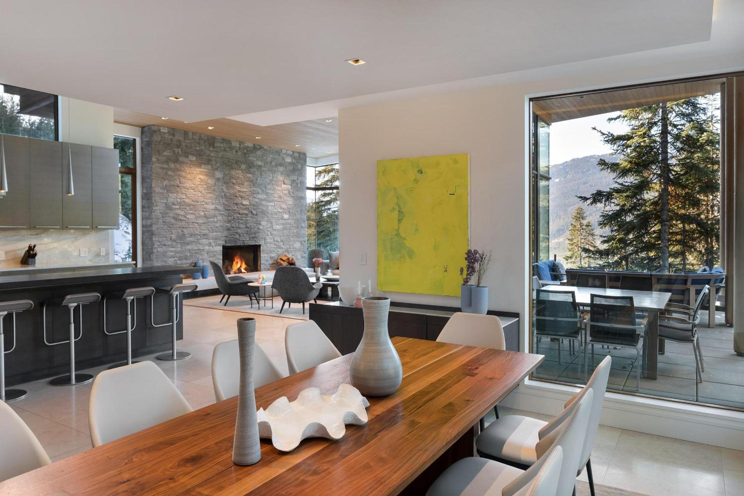 Kadenwood 2927 | Stylish Ski-Access Chalet, Hot Tub, Media Room, Views
