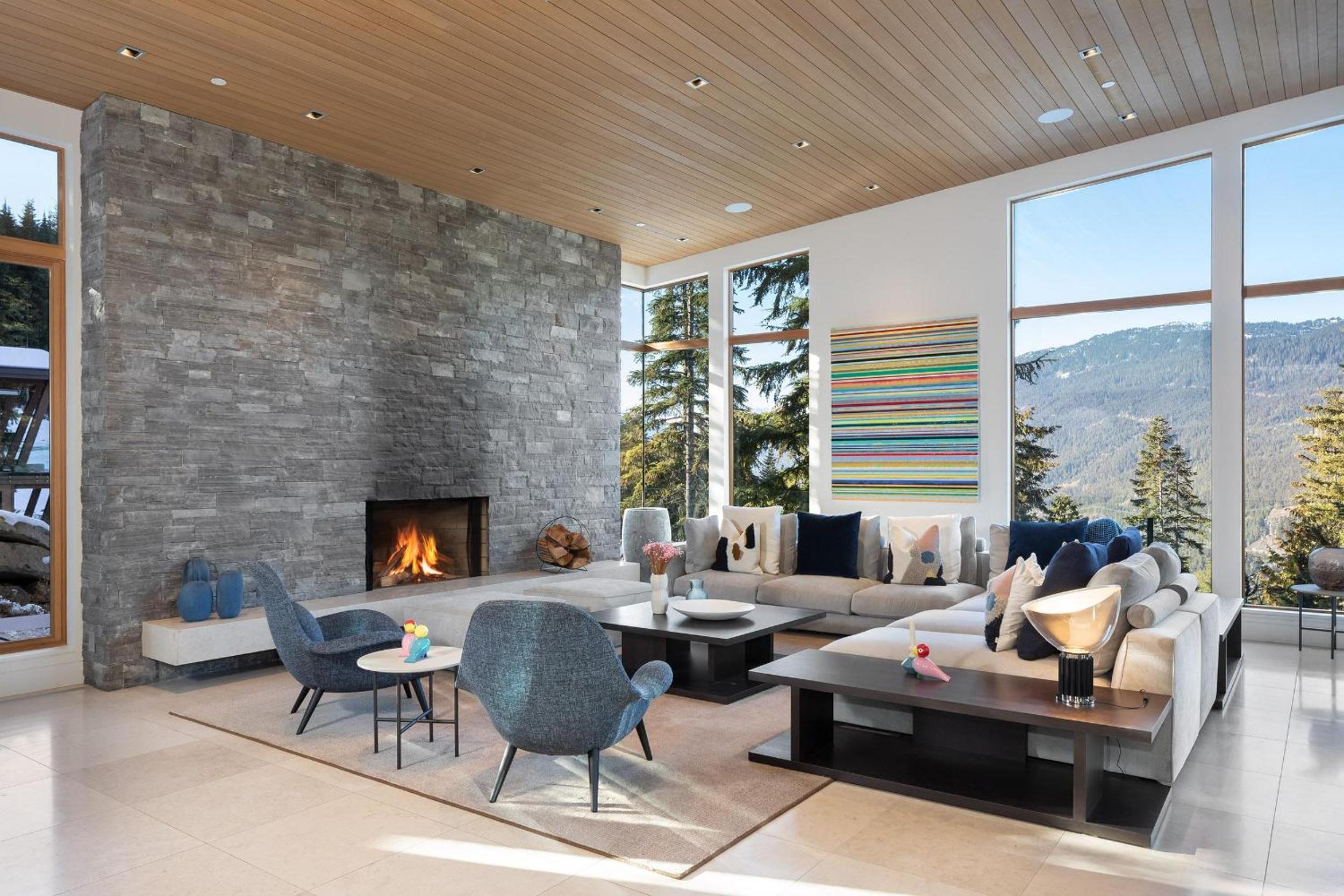 Kadenwood 2927 | Stylish Ski-Access Chalet, Hot Tub, Media Room, Views