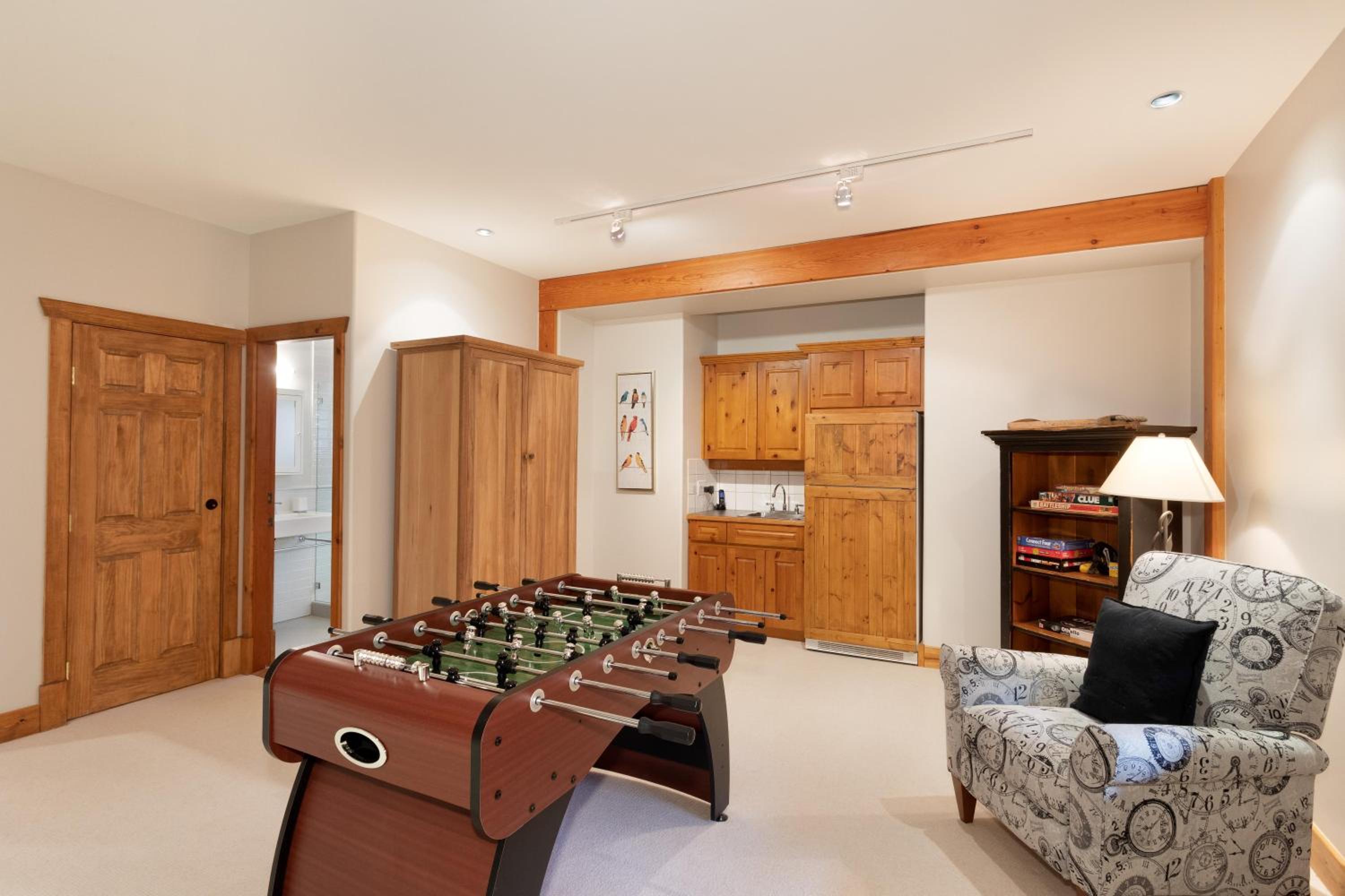 Meadow Green Chalet | Large Family-Friendly Chalet, Mountain Views, Fireplace, Hot Tub