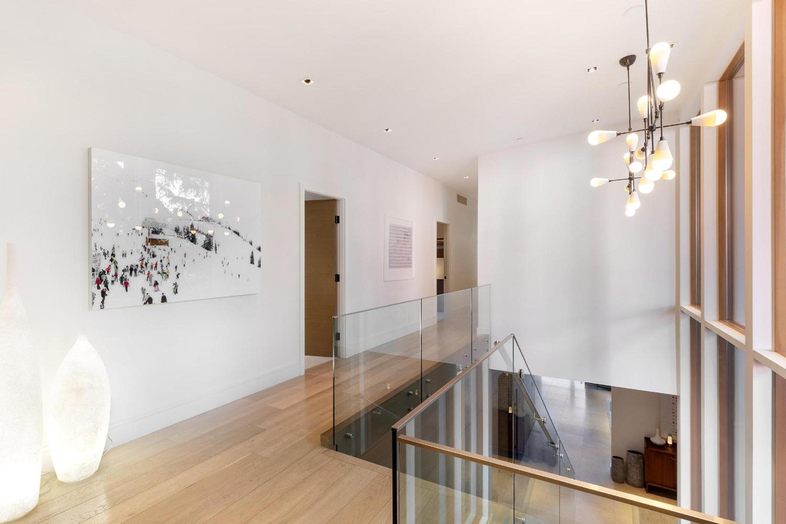 Kadenwood 2927 | Stylish Ski-Access Chalet, Hot Tub, Media Room, Views