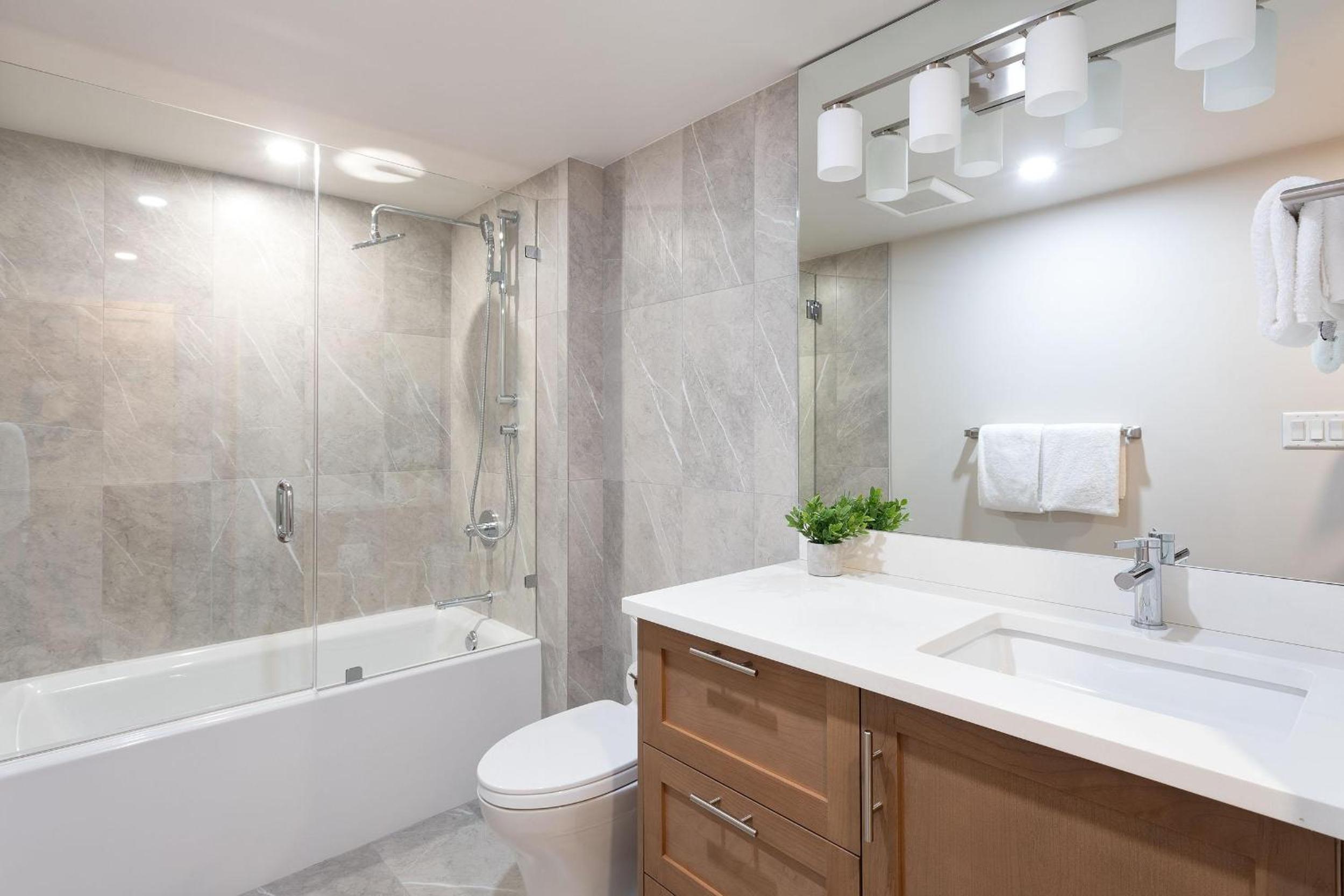 Gleneagle 1 | Townhome, 700m to Skiing, Near Free Village Shuttle, Fireplace, Secure Parking