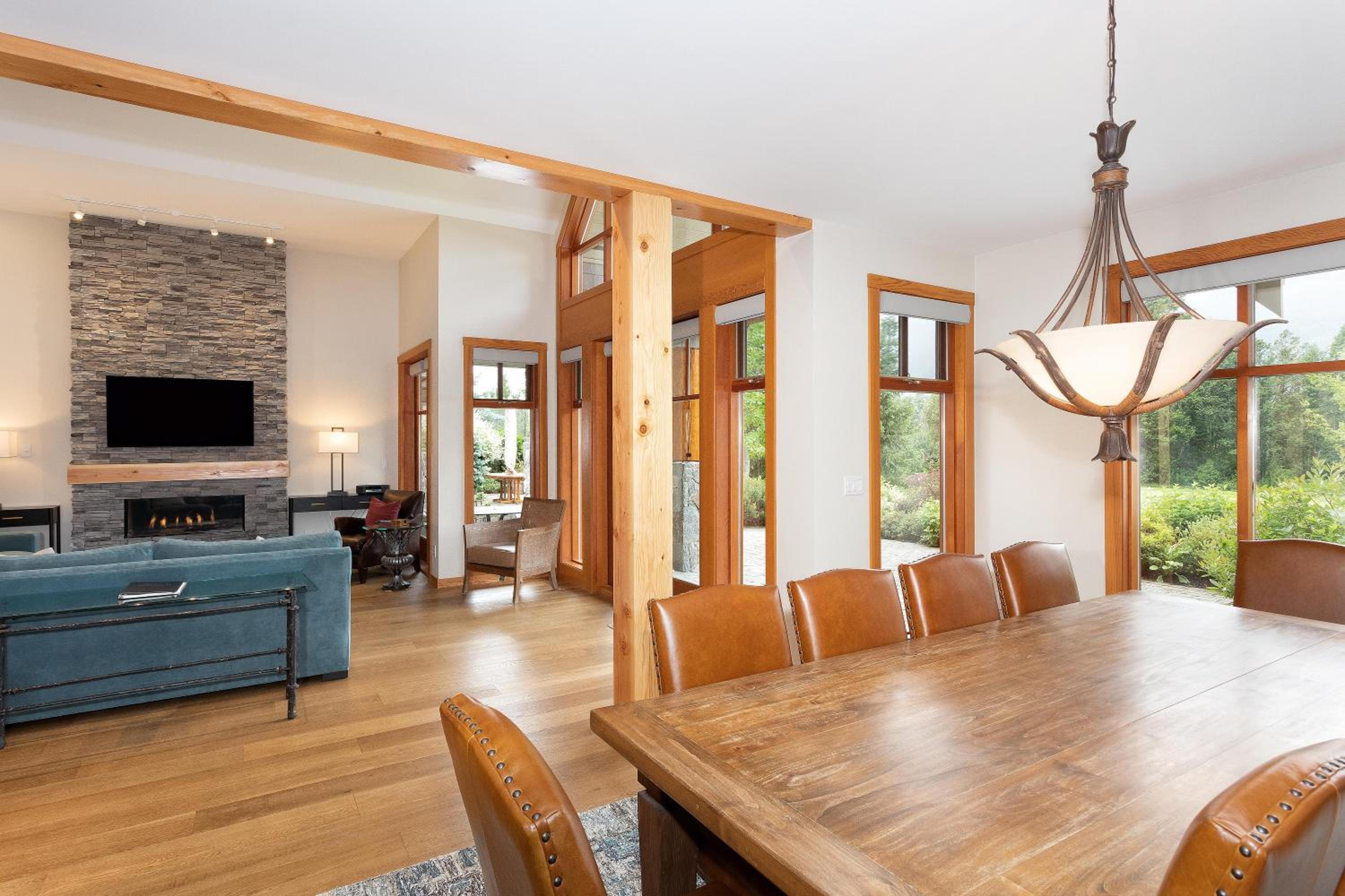 Goldenwood 8337 | Townhome w/ Panoramic Fairway View, Top-Deck Hot Tub, 2 Car Garage