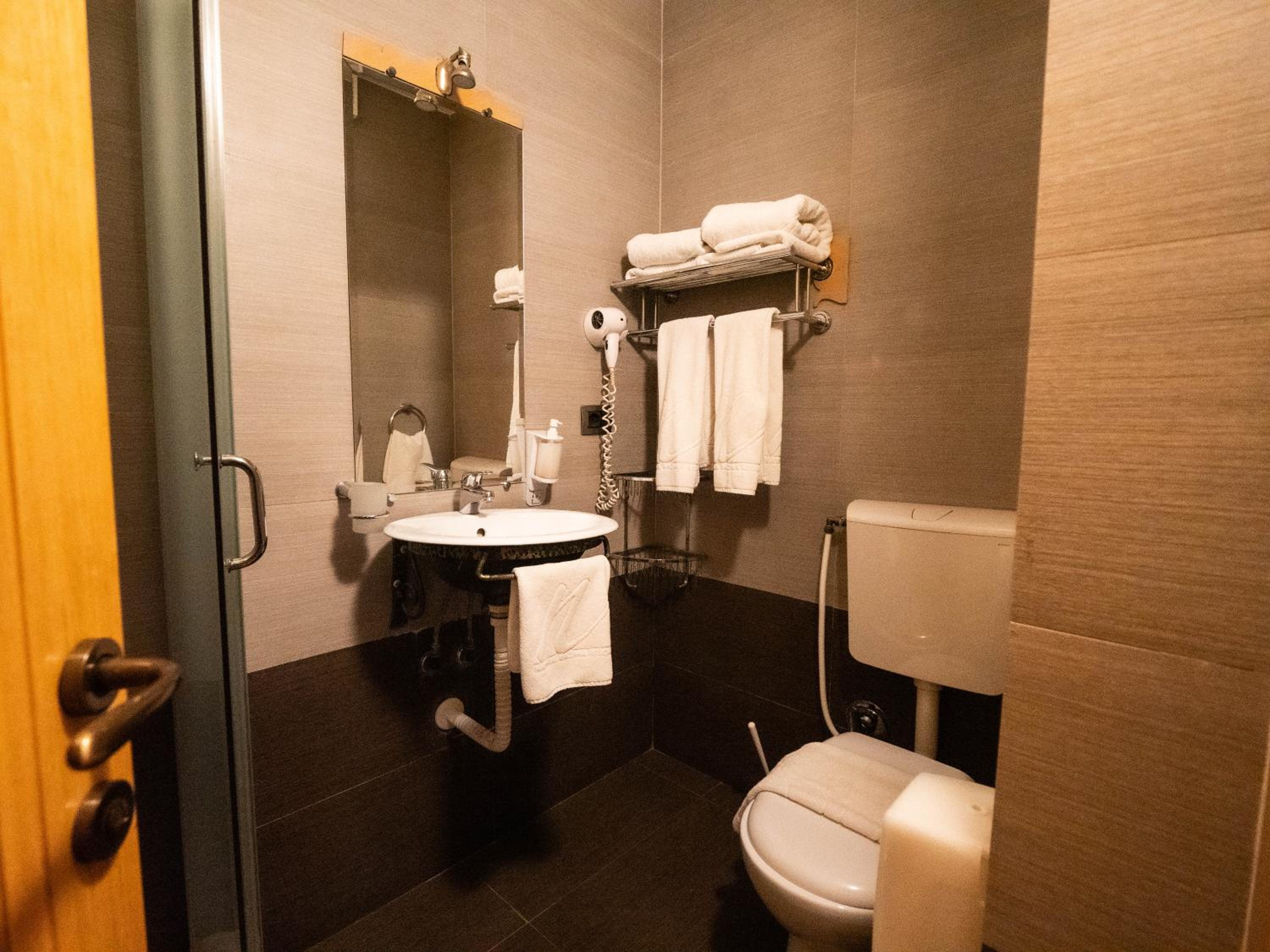Natyral Razma Resort