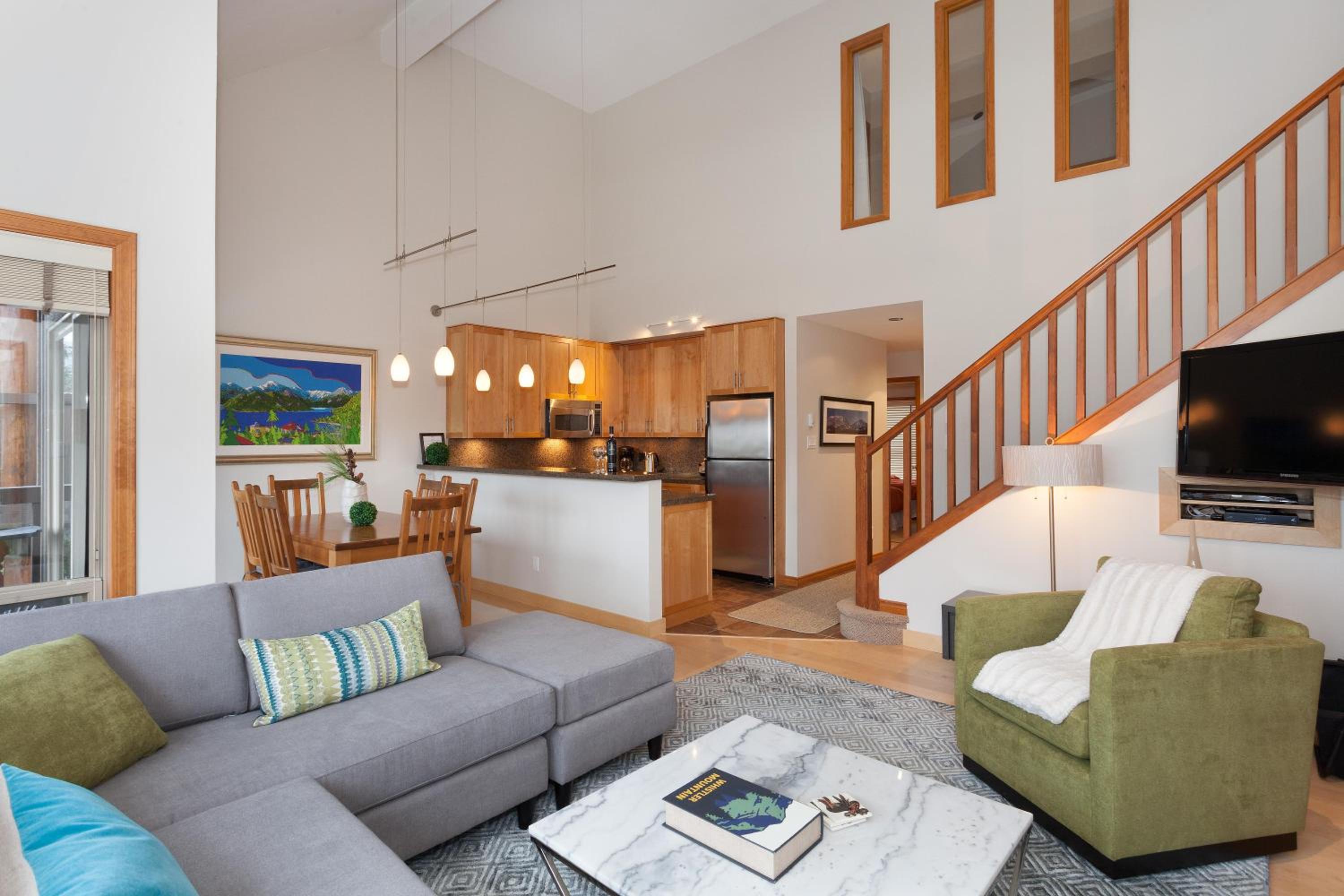 Painted Cliff 11 | Dog Friendly! Ski-In Ski-Out Benchlands Townhome w/ Hot Tub & Fireplace