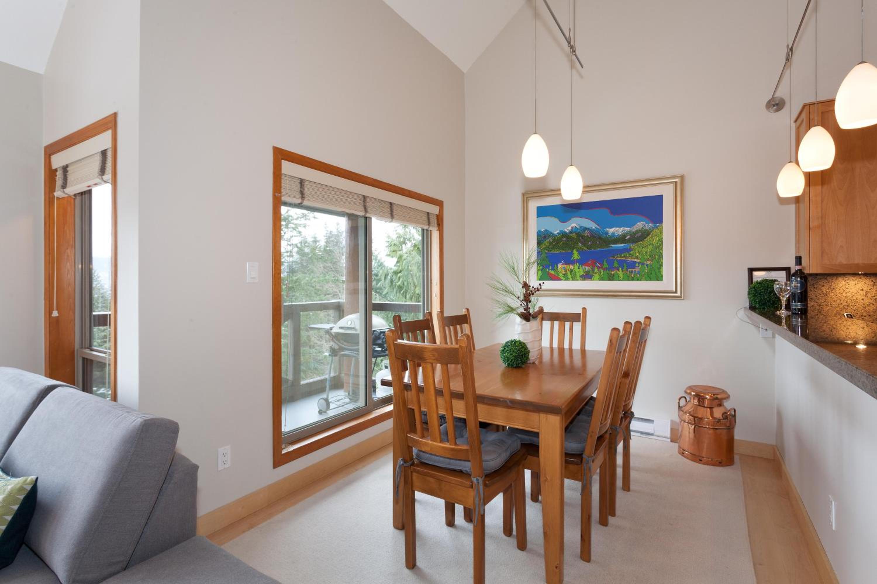 Painted Cliff 11 | Dog Friendly! Ski-In Ski-Out Benchlands Townhome w/ Hot Tub & Fireplace