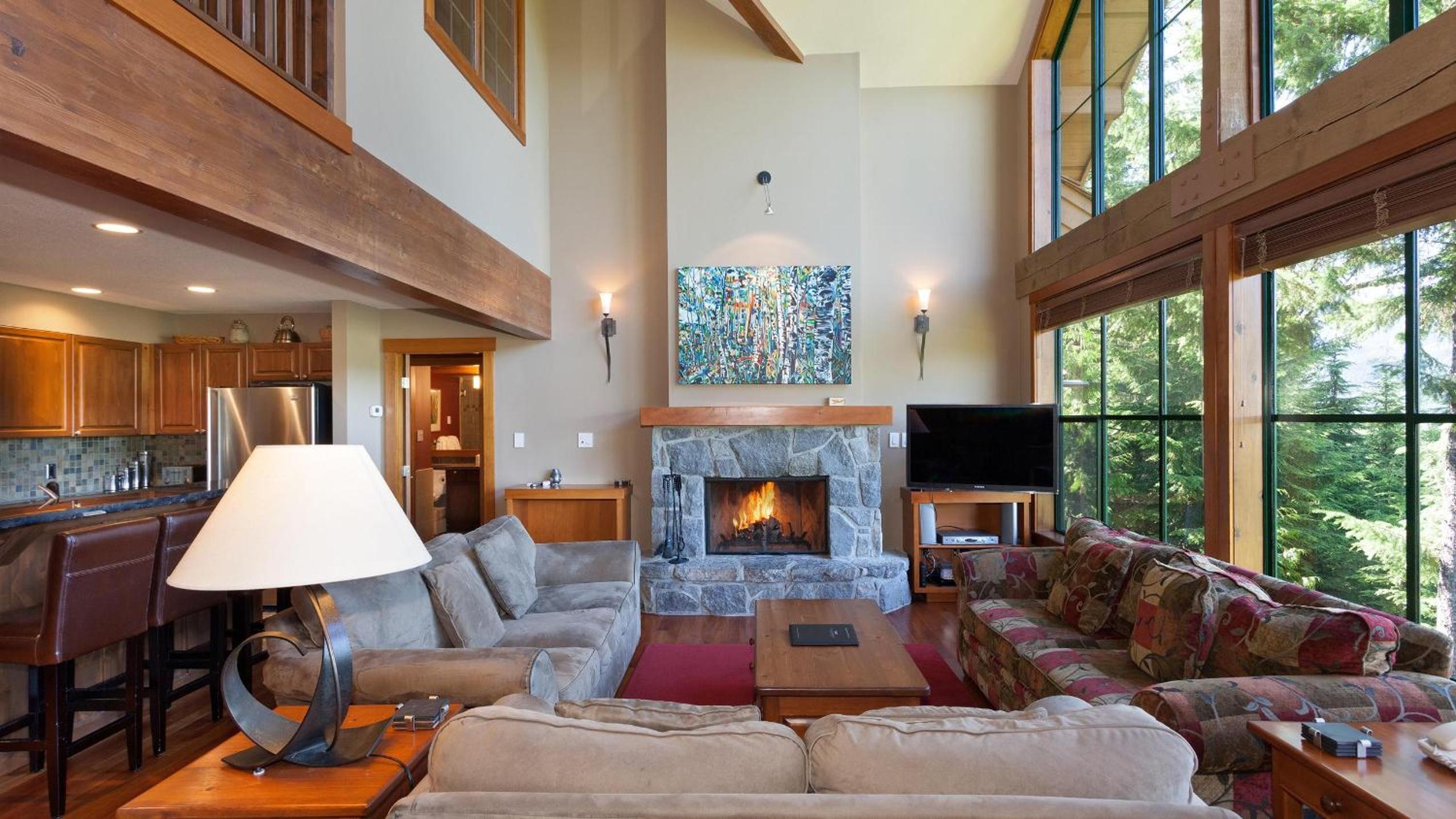 Northern Lights 15 | Family-Sized Townhome w/ Sunken Hot Tub, Fireplace & Media Den