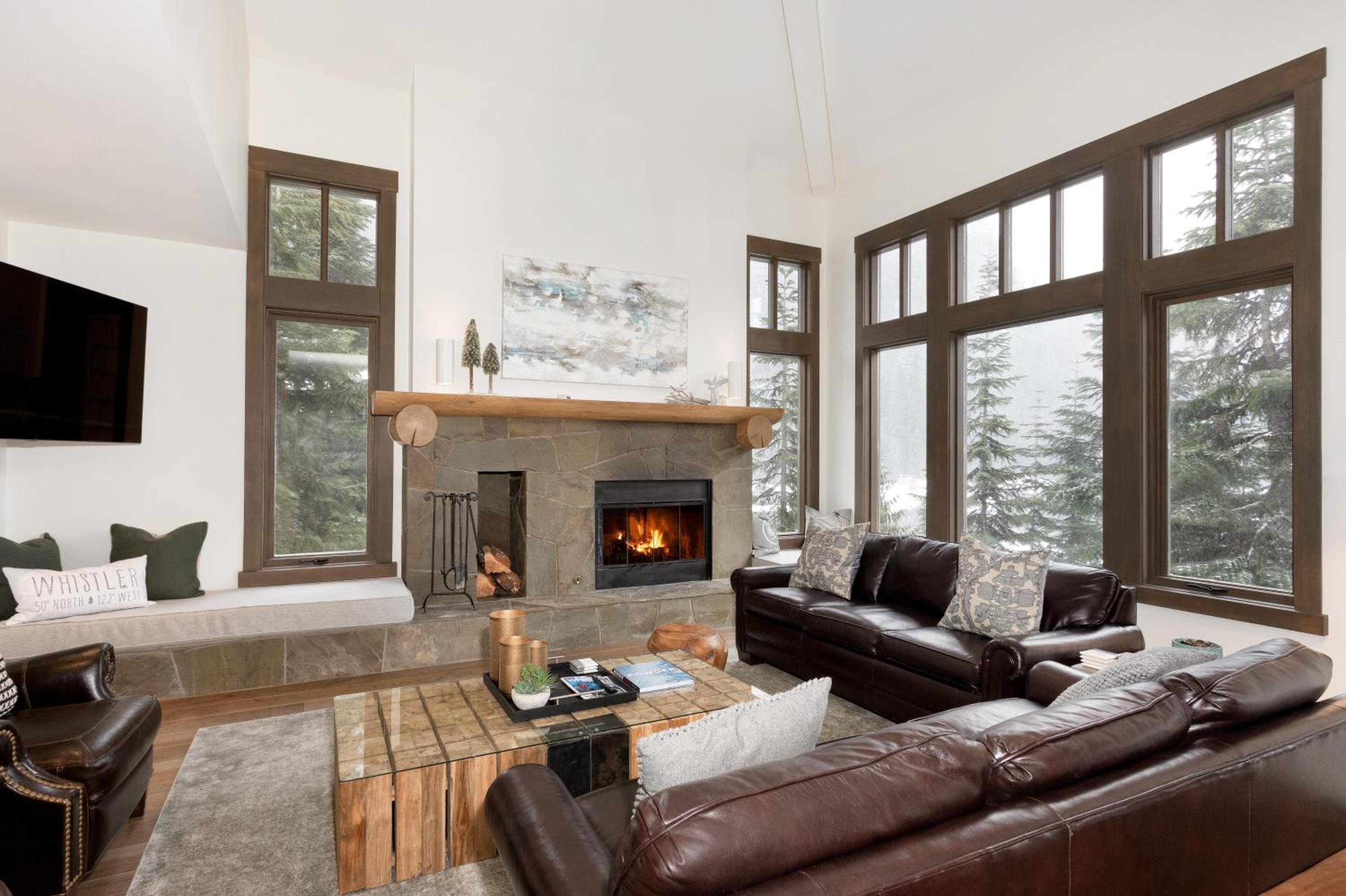 Taluswood The Heights 6 | Beautifully Updated Chalet w/ Private Hot Tub, Slopeside View, Parking