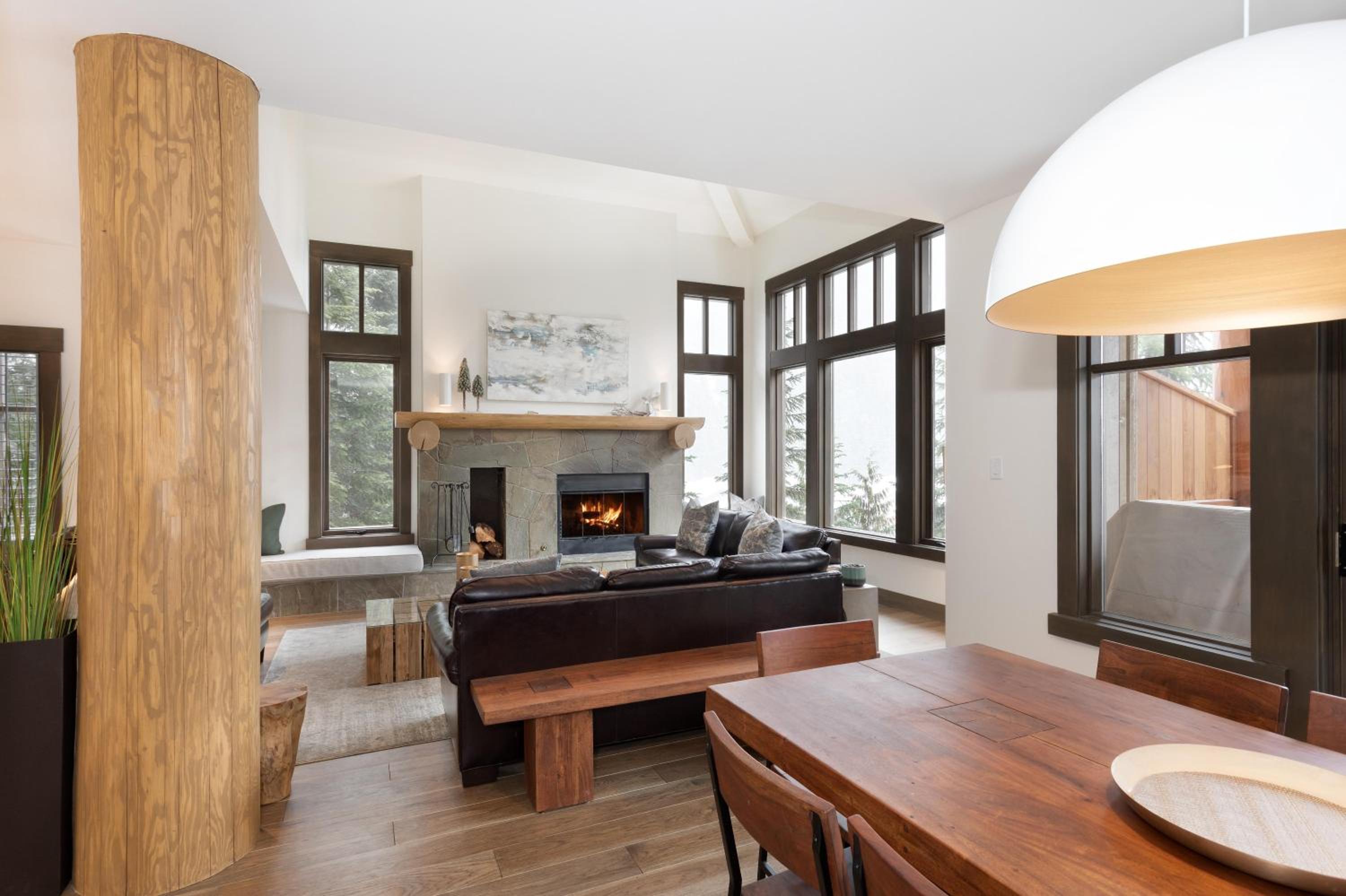 Taluswood The Heights 6 | Beautifully Updated Chalet w/ Private Hot Tub, Slopeside View, Parking