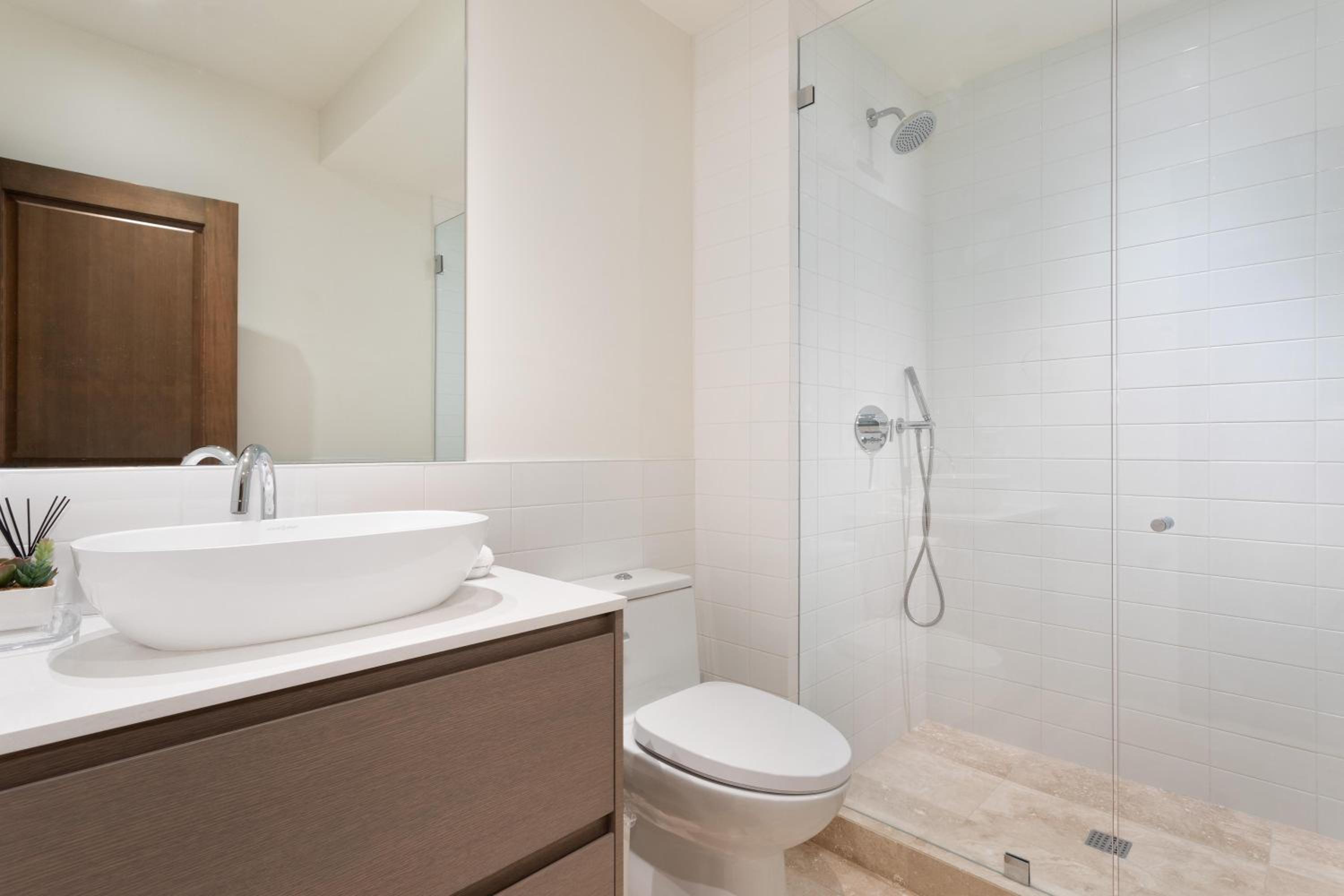 Taluswood The Heights 6 | Beautifully Updated Chalet w/ Private Hot Tub, Slopeside View, Parking
