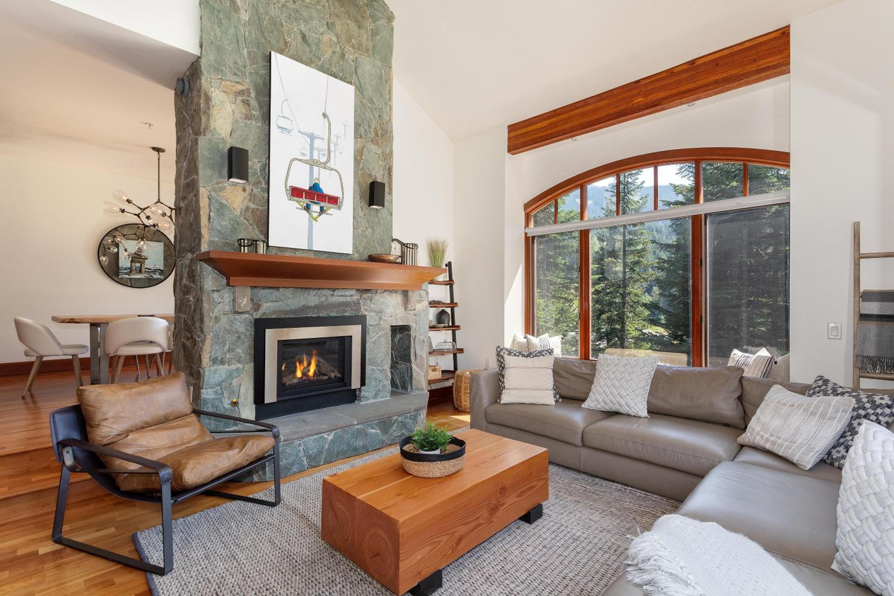 Taluswood Lookout 5 | Secluded & Bright w/ Ski Access, Hot Tub, Fireplace & Garage