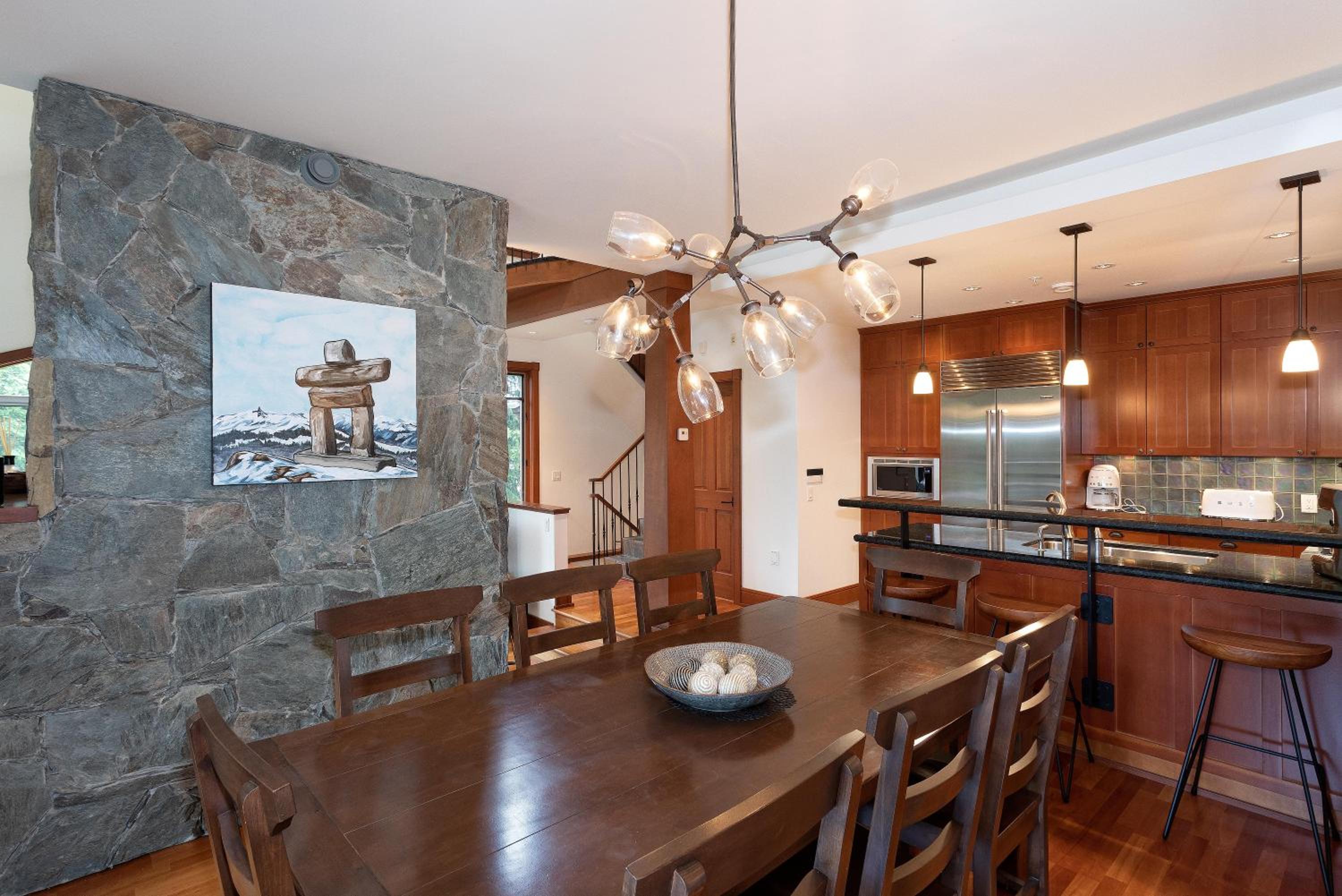 Taluswood Lookout 5 | Secluded & Bright w/ Ski Access, Hot Tub, Fireplace & Garage