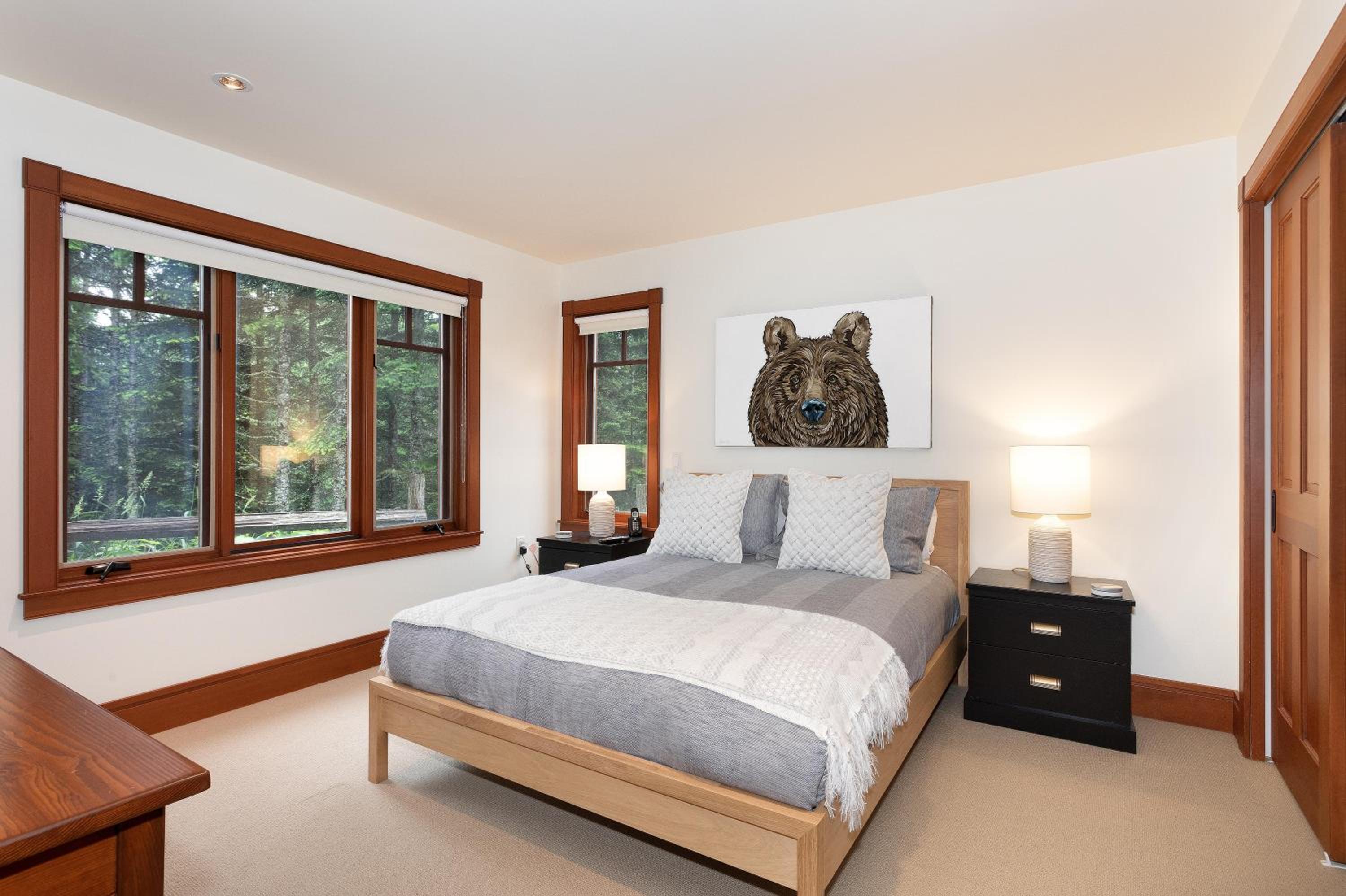 Taluswood Lookout 5 | Secluded & Bright w/ Ski Access, Hot Tub, Fireplace & Garage
