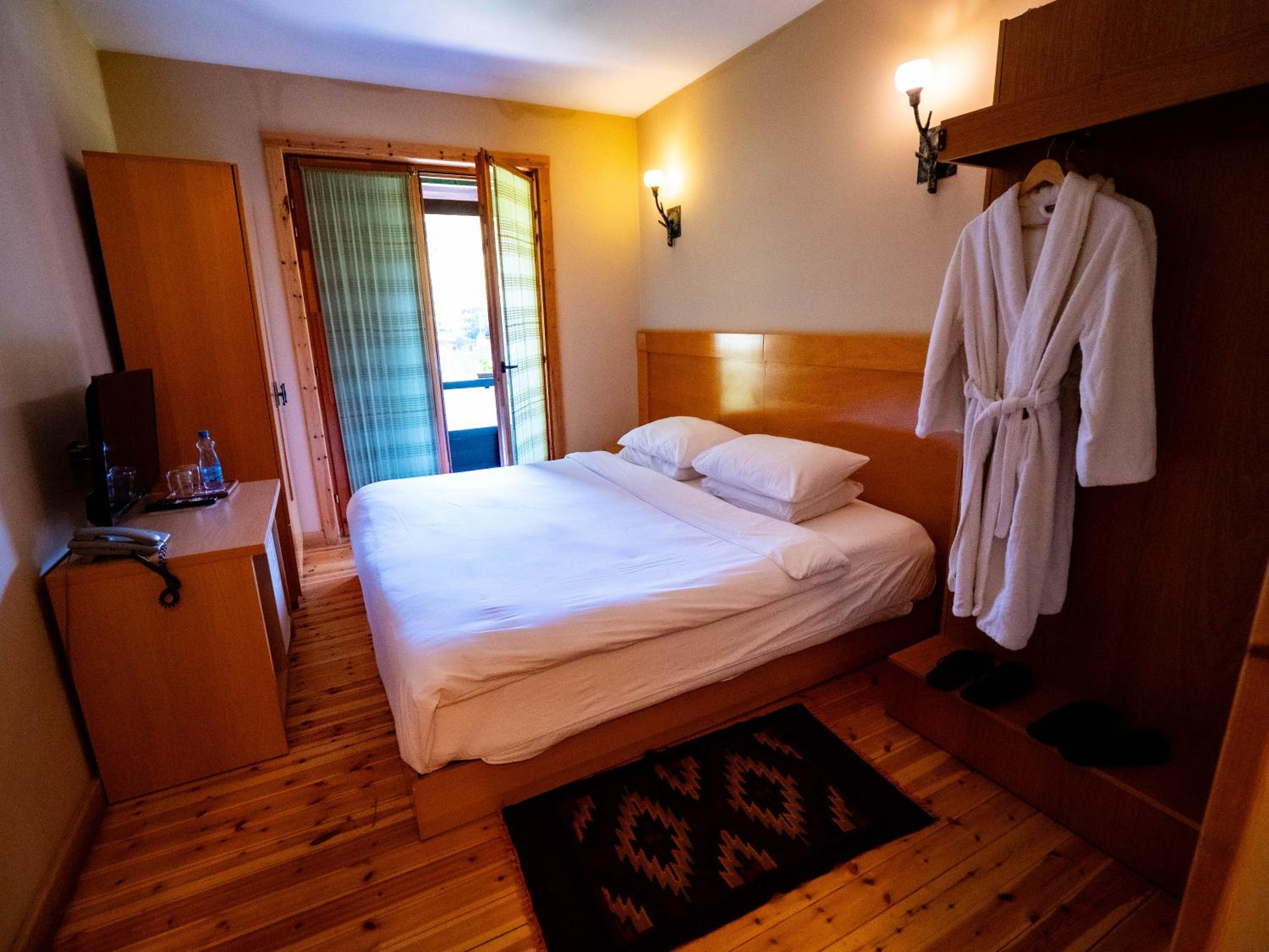 Natyral Razma Resort