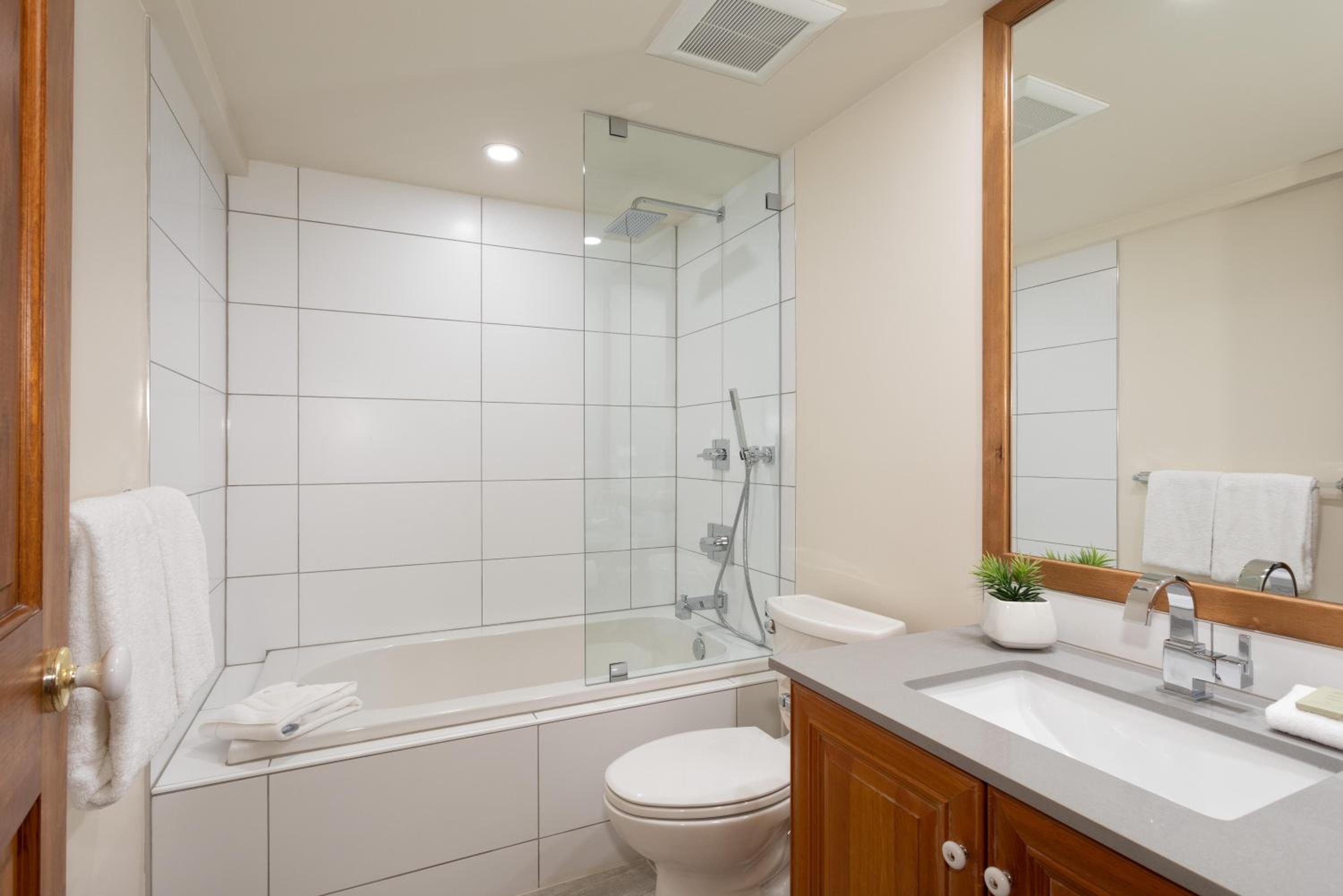 Painted Cliff 35 - Blackcomb home with Shared Hot Tub, Secure Parking - Whistler Platinum