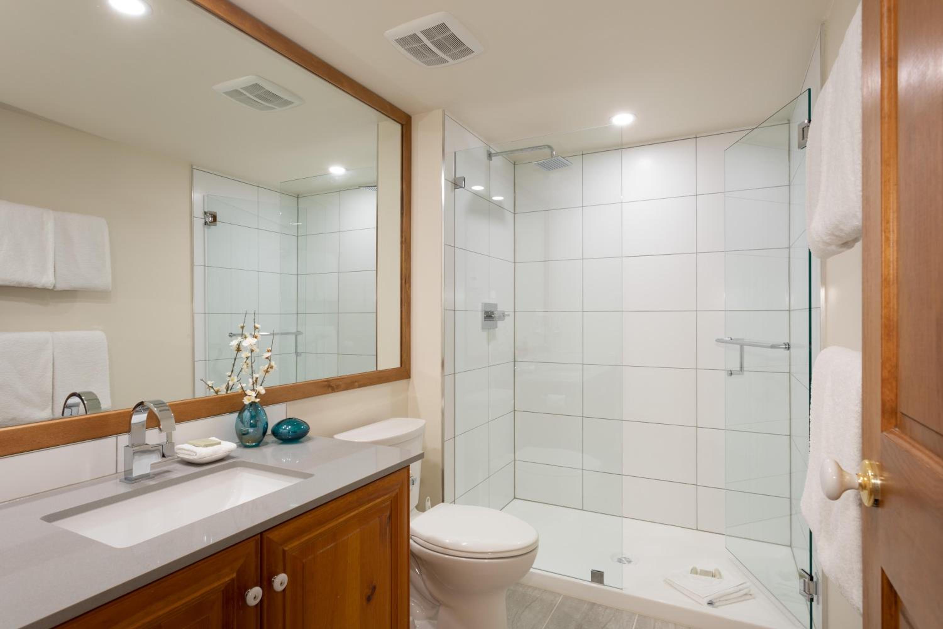 Painted Cliff 35 - Blackcomb home with Shared Hot Tub, Secure Parking - Whistler Platinum