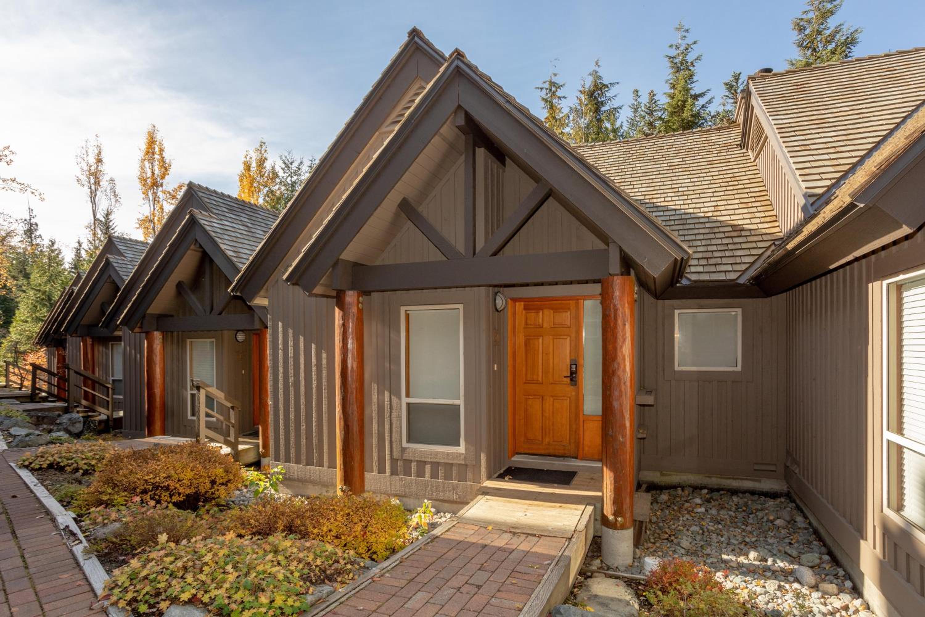 Painted Cliff 51 | Ski-in, Ski-Out Townhome, w/ Parking & Shared Hot Tub Access