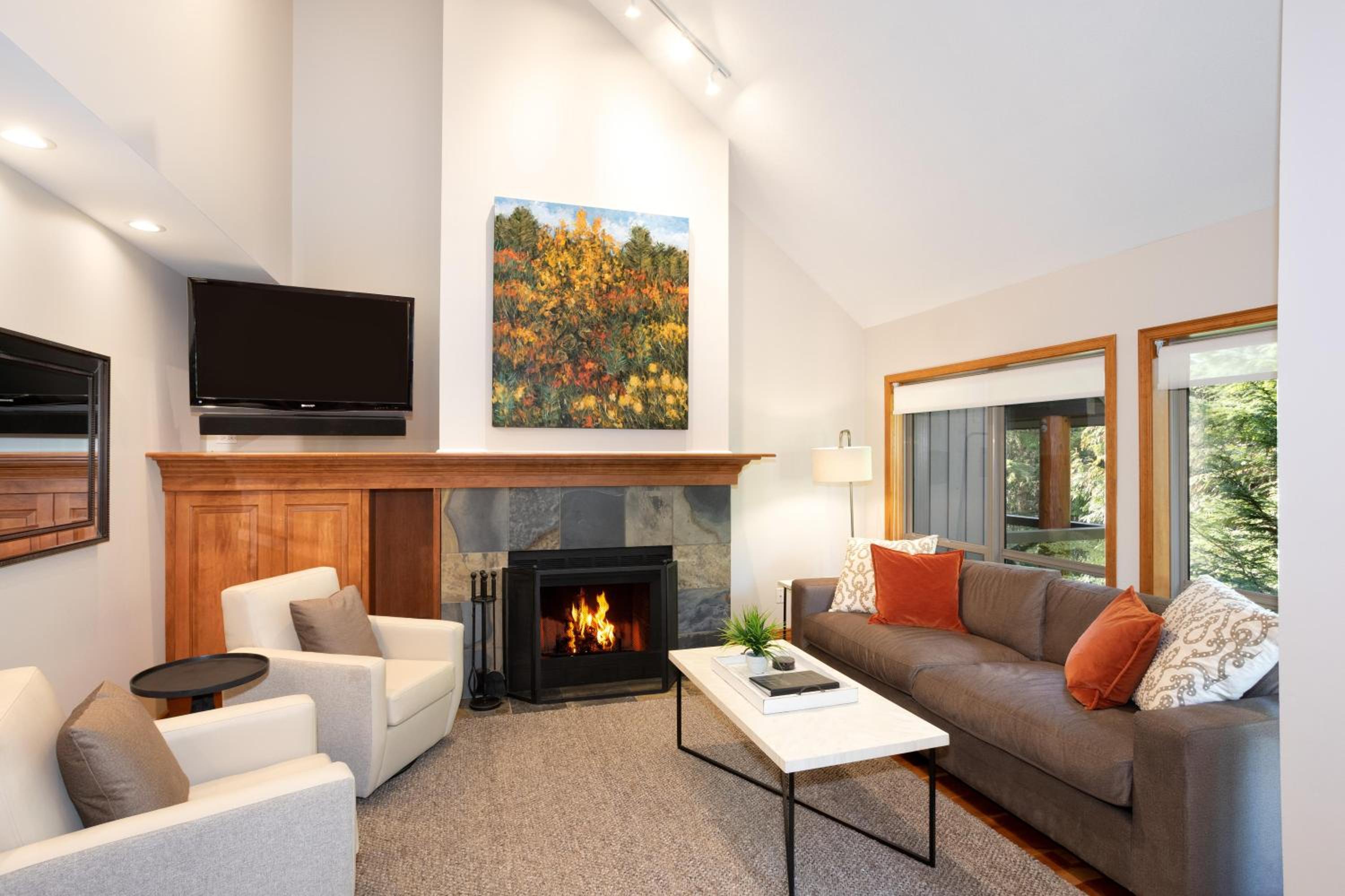 Painted Cliff 51 | Ski-in, Ski-Out Townhome, w/ Parking & Shared Hot Tub Access