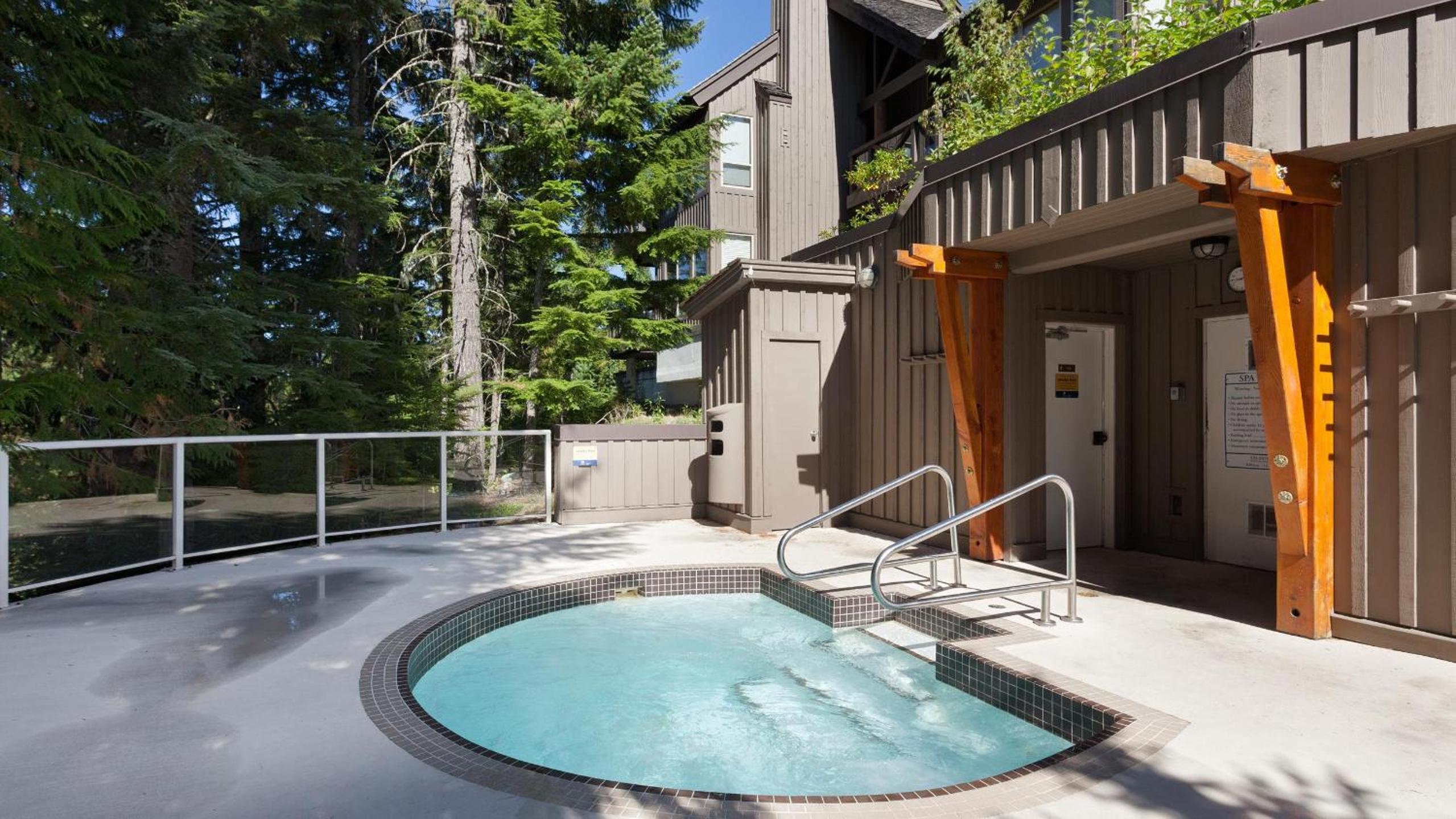 Painted Cliff 51 | Ski-in, Ski-Out Townhome, w/ Parking & Shared Hot Tub Access