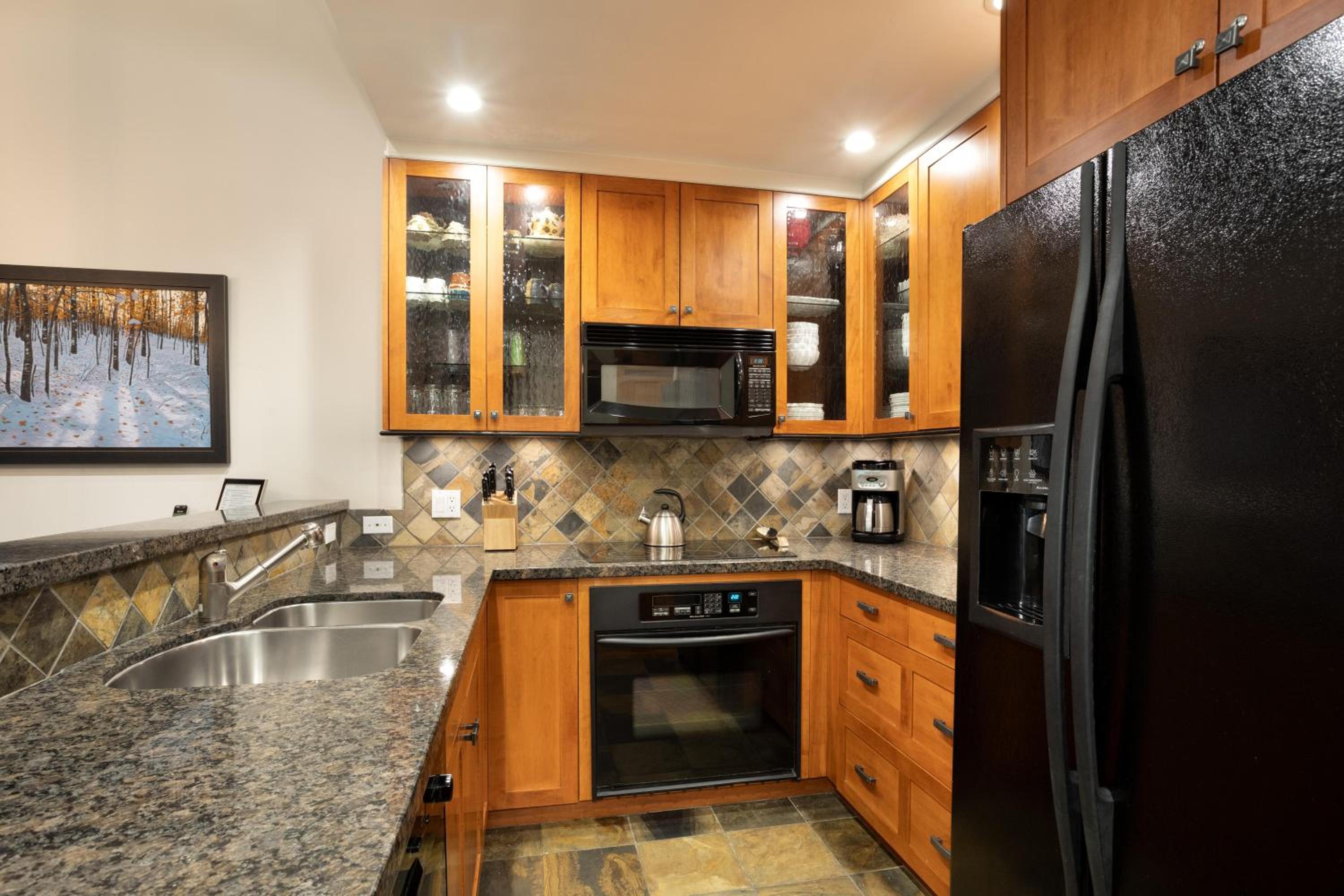 Painted Cliff 51 | Ski-in, Ski-Out Townhome, w/ Parking & Shared Hot Tub Access
