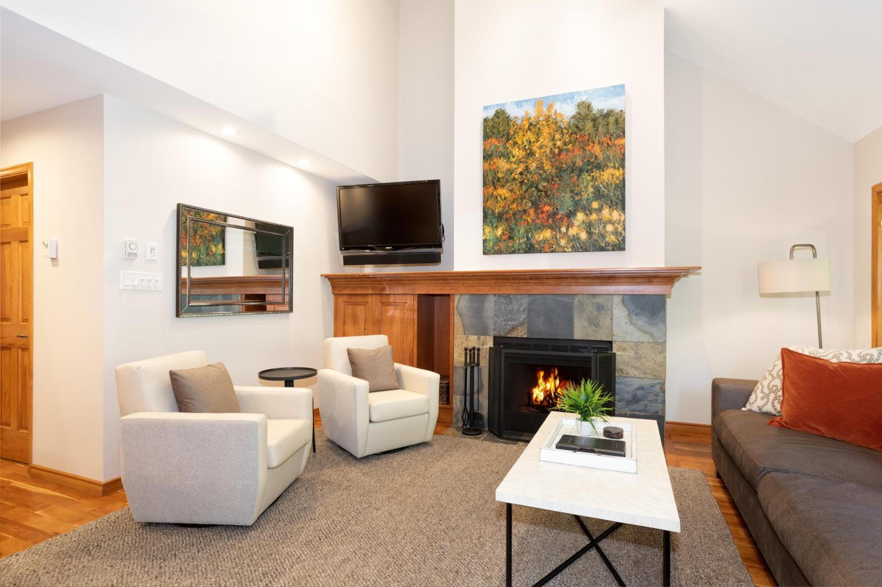 Painted Cliff 51 | Ski-in, Ski-Out Townhome, w/ Parking & Shared Hot Tub Access