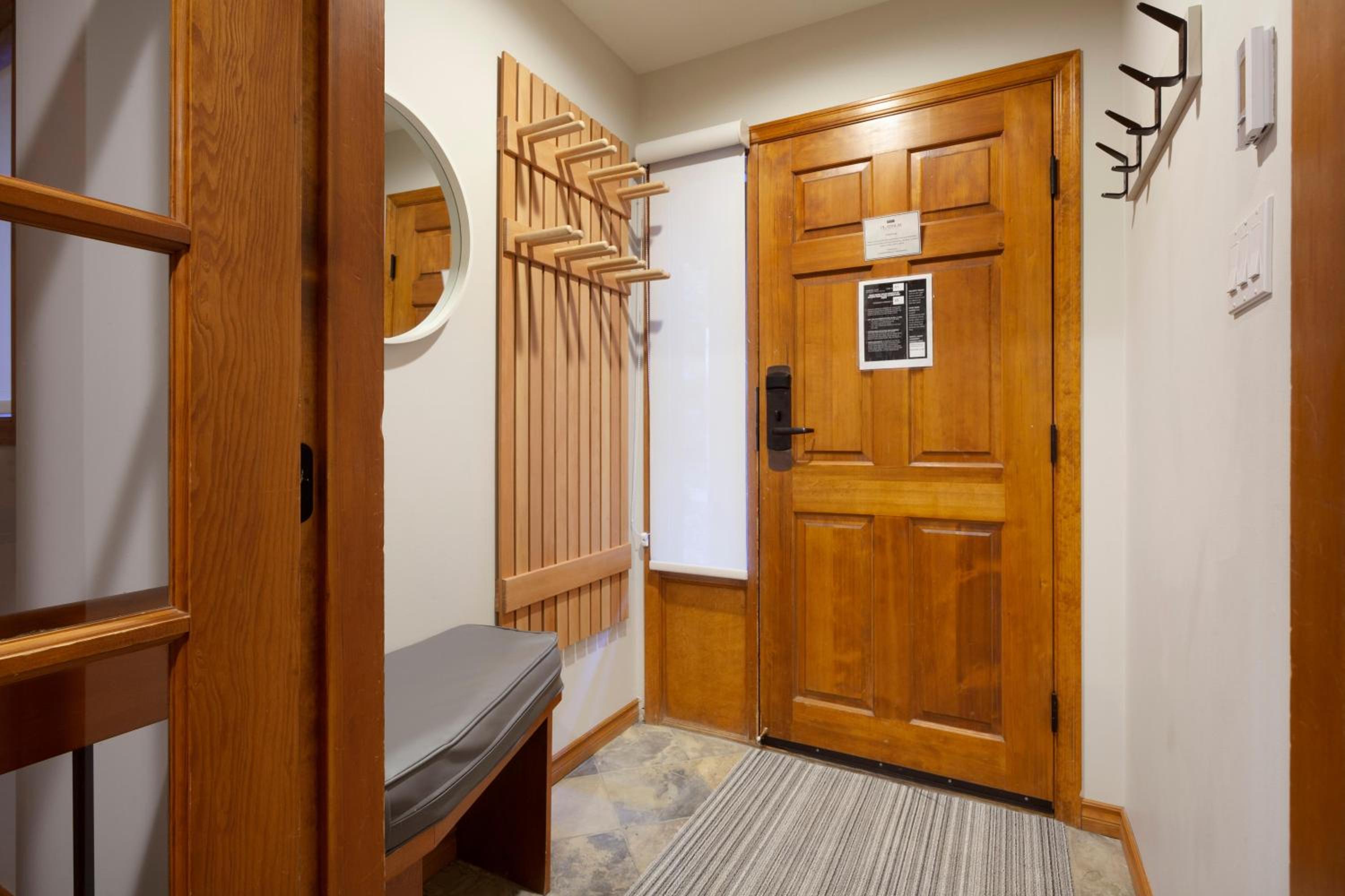 Painted Cliff 51 | Ski-in, Ski-Out Townhome, w/ Parking & Shared Hot Tub Access
