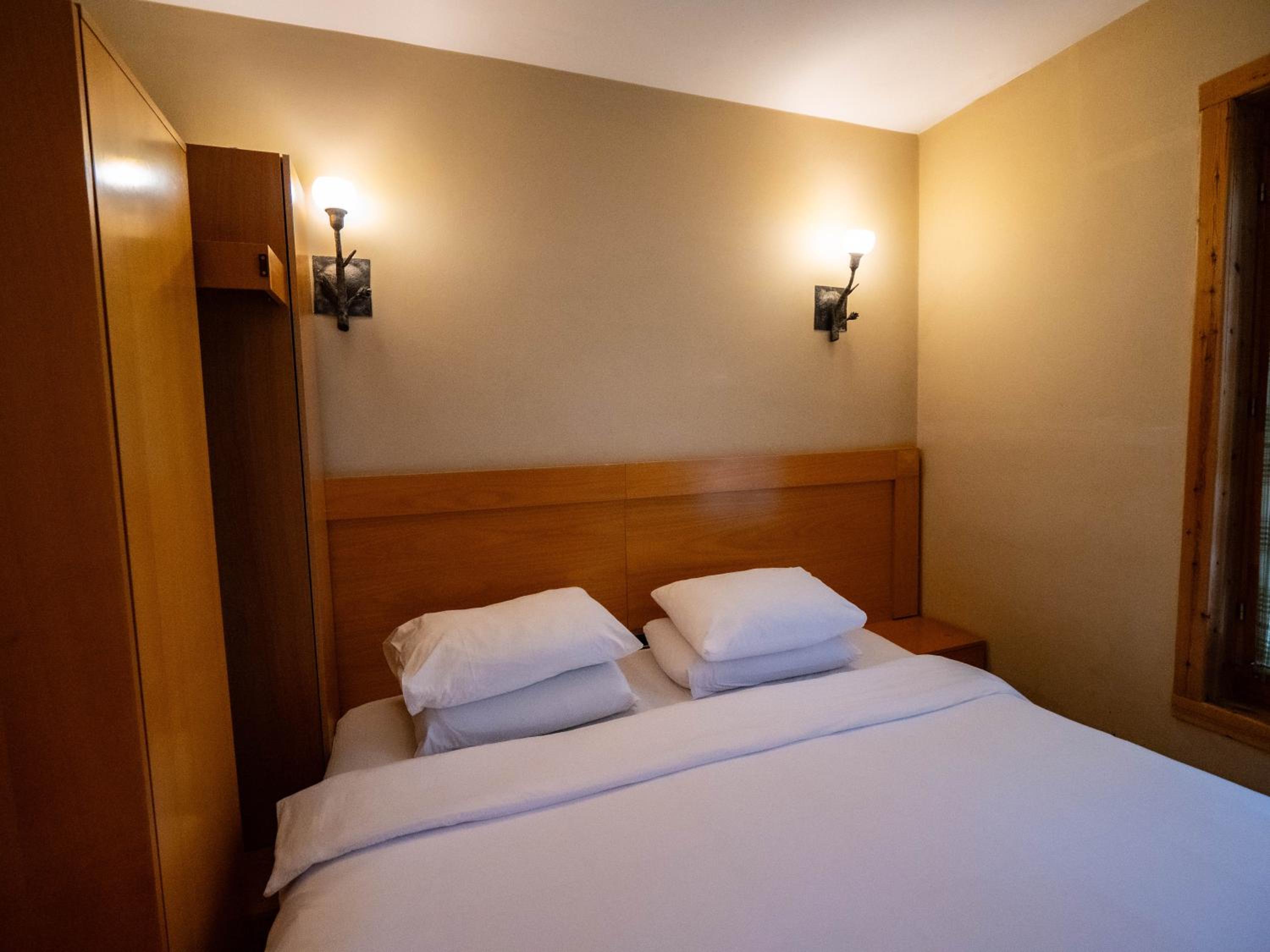 Natyral Razma Resort