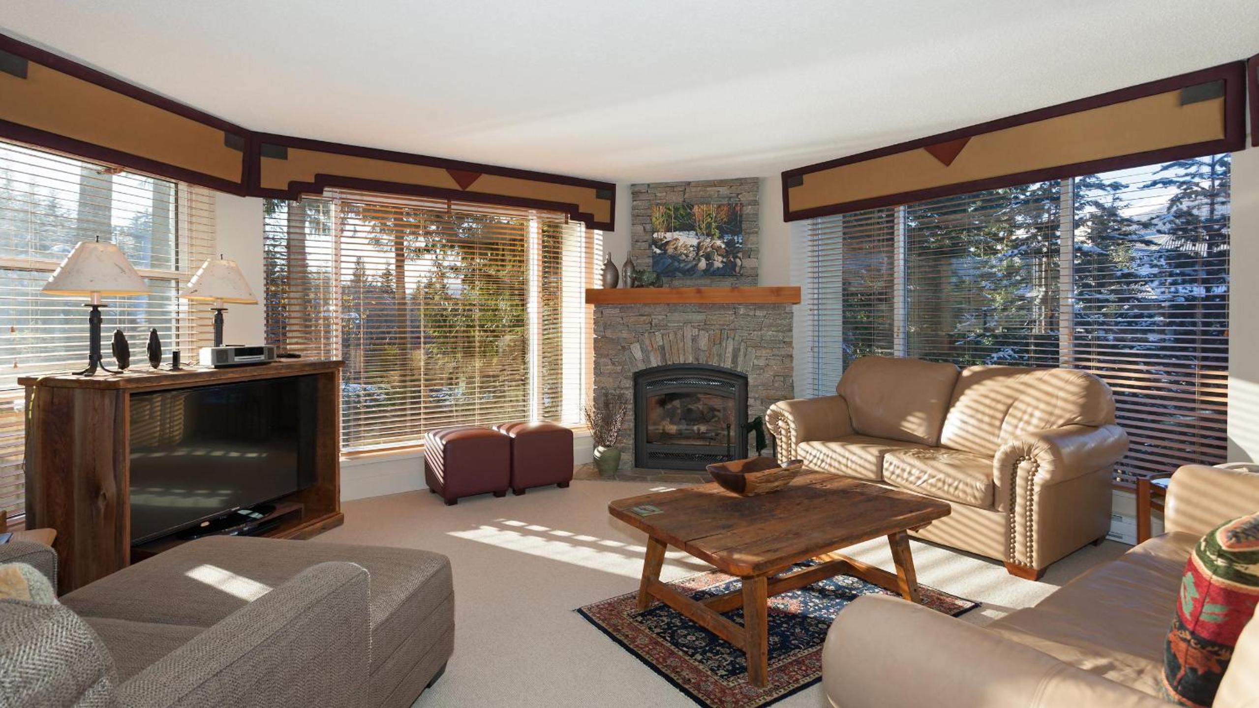 Woodrun Lodge 108 | Ski-In Ski-Out Condo w/ Pool, Hot Tub, Parking, & Patio Near Upper Village