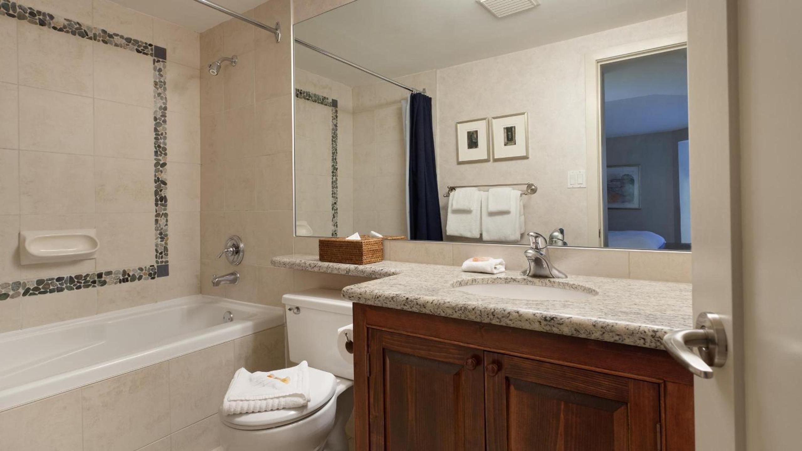 Woodrun Lodge 108 | Ski-In Ski-Out Condo w/ Pool, Hot Tub, Parking, & Patio Near Upper Village