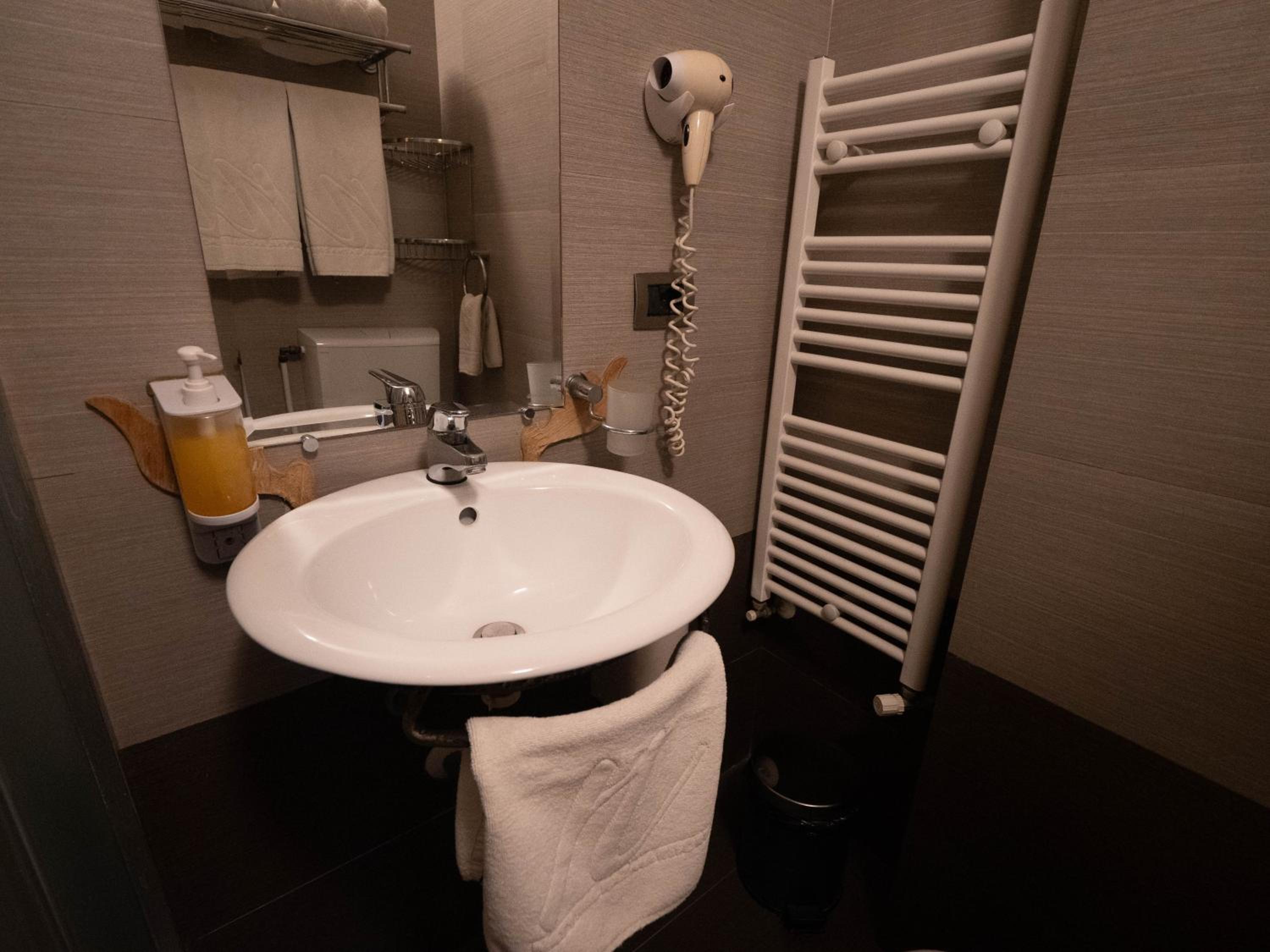 Natyral Razma Resort