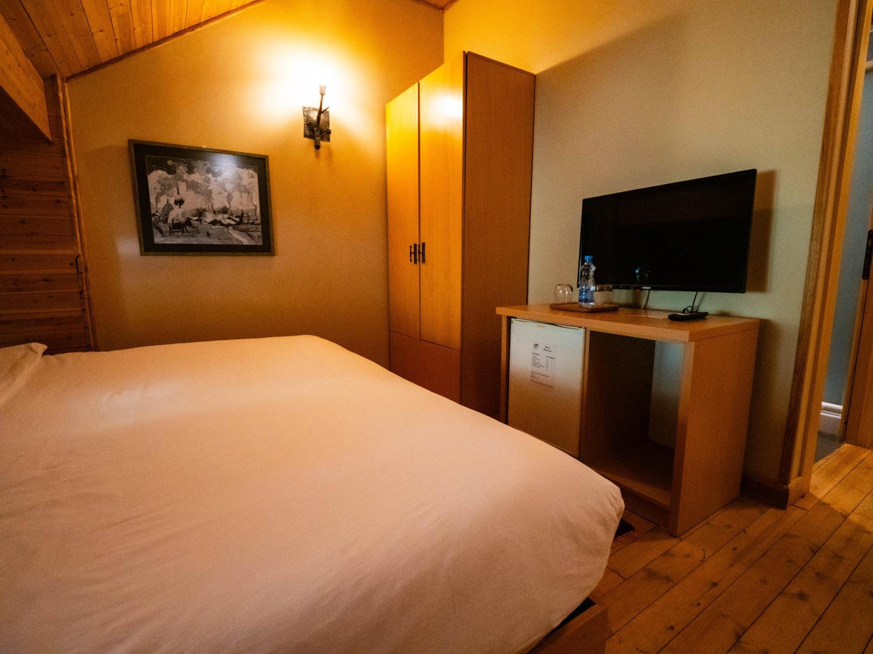 Natyral Razma Resort