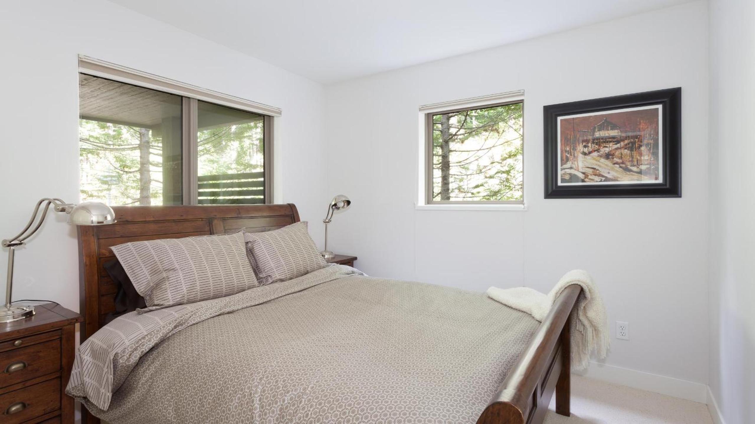 Snowgoose 14 | Inviting Townhome w/ Ski Access, Private Hot Tub, Parking x 2