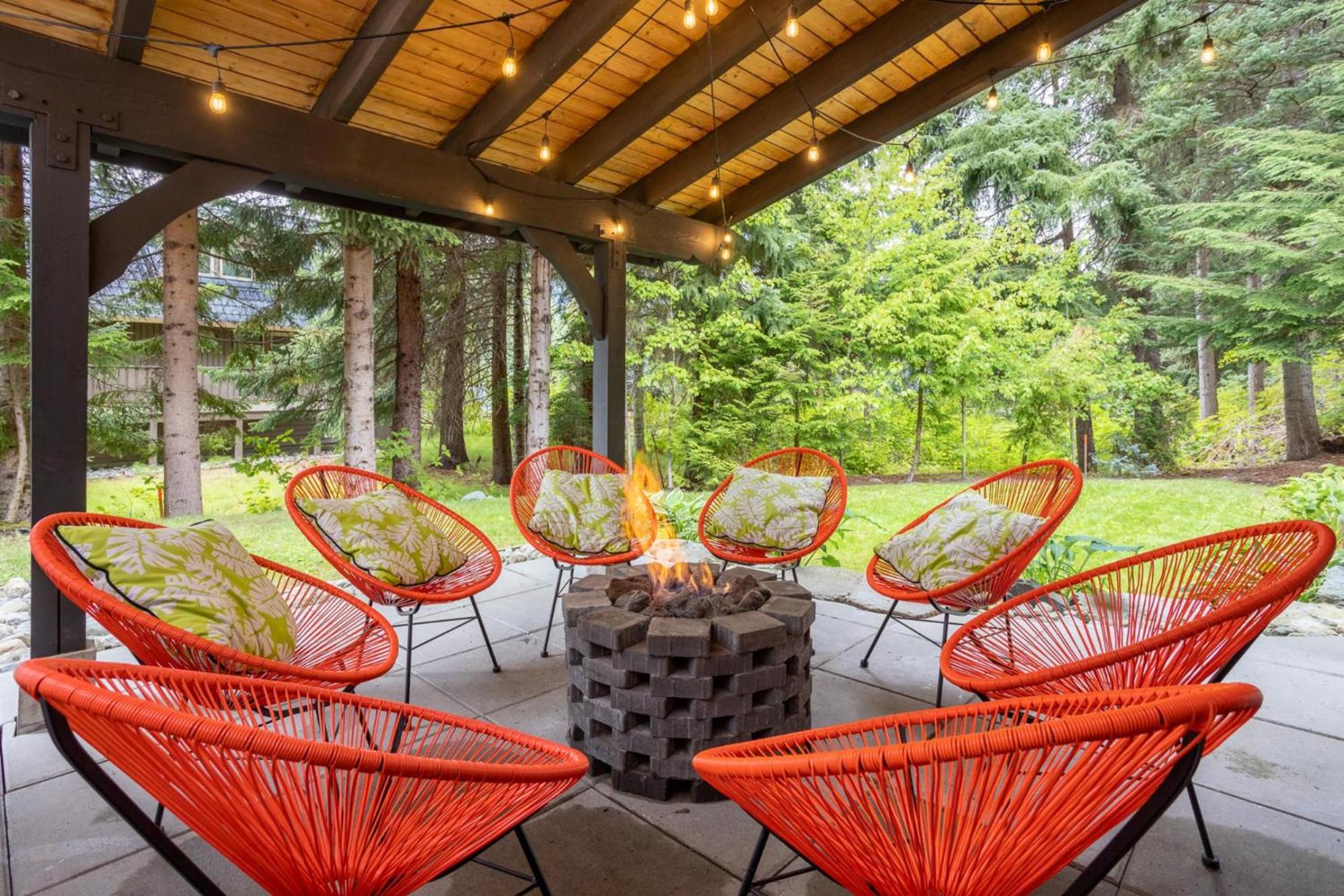 Chalet Whistler | Large Ski Family Chalet, Media Room, Sauna, Hot Tub