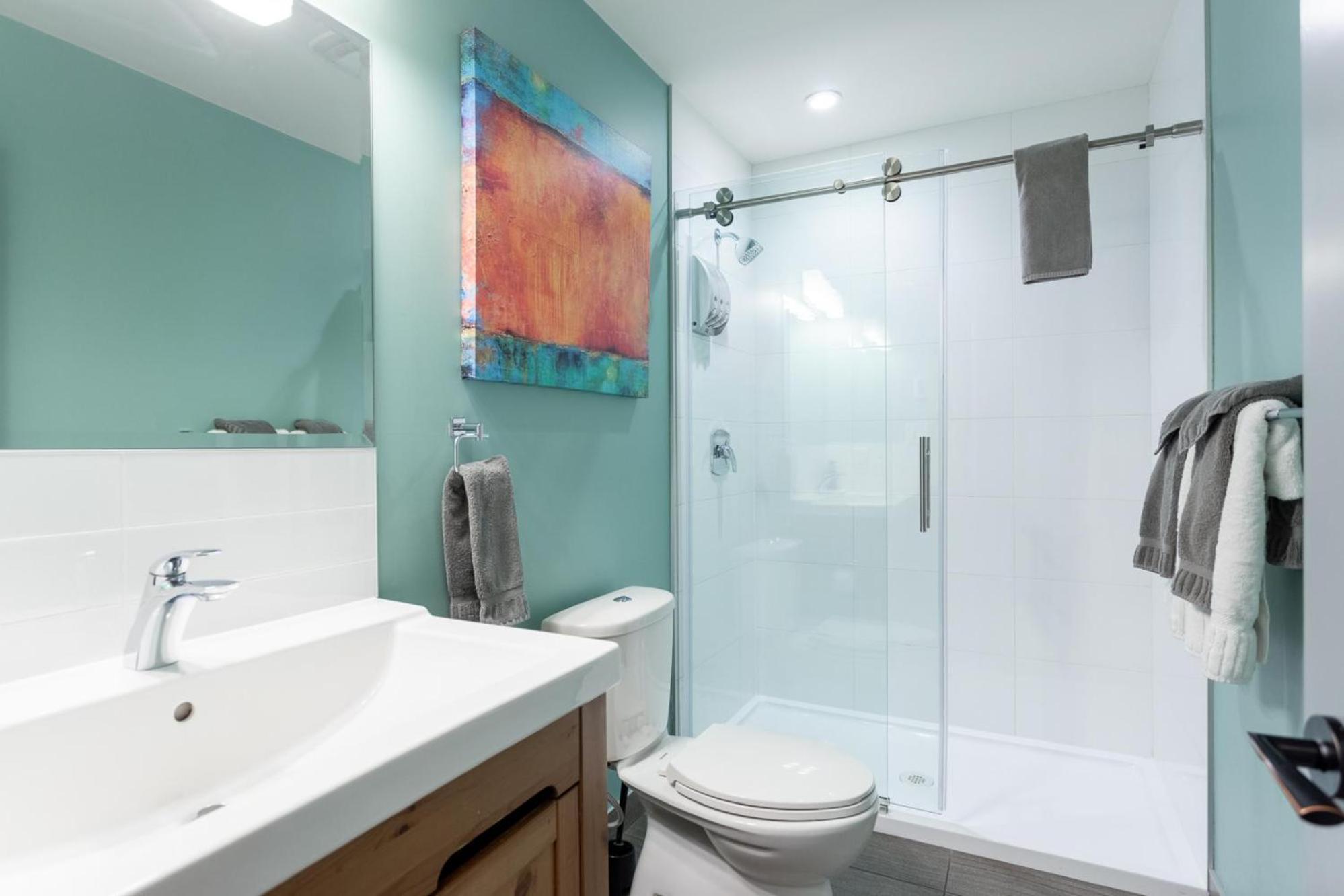 Chalet Whistler | Large Ski Family Chalet, Media Room, Sauna, Hot Tub