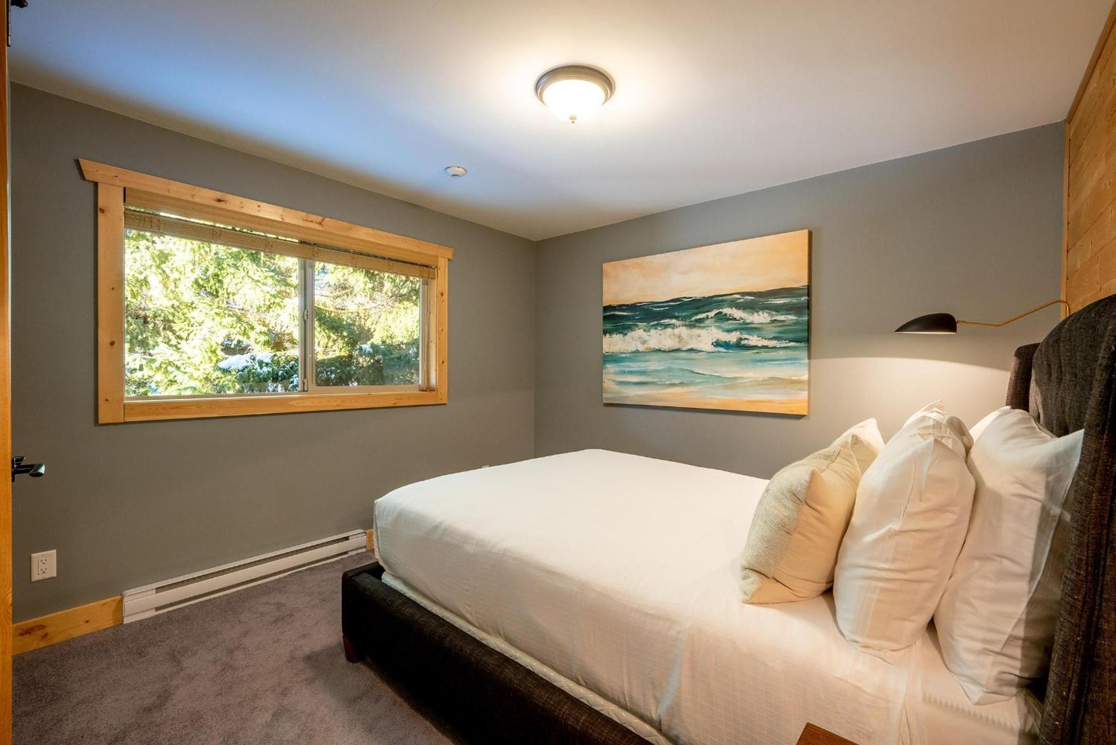 Chalet Whistler | Large Ski Family Chalet, Media Room, Sauna, Hot Tub