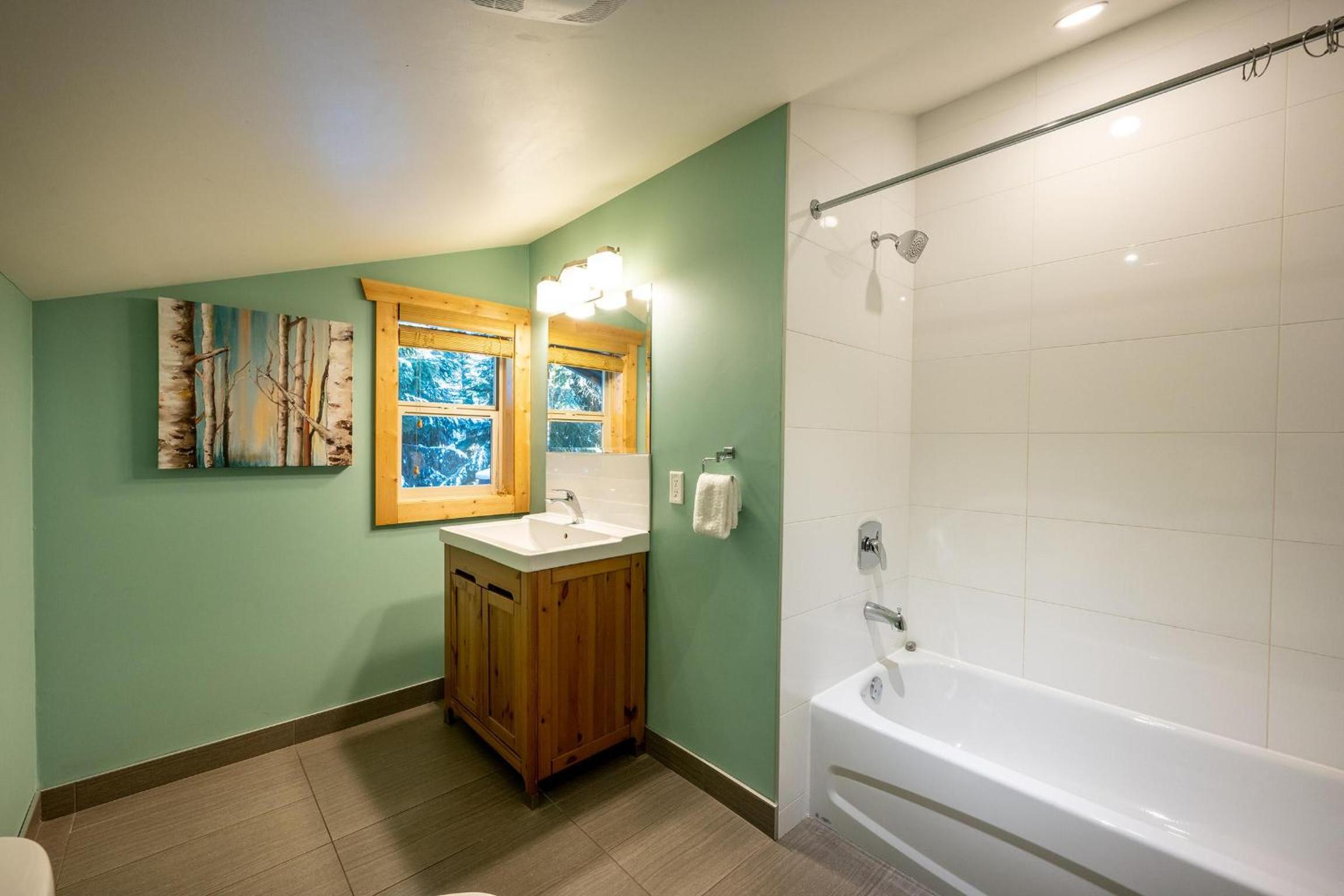 Chalet Whistler | Large Ski Family Chalet, Media Room, Sauna, Hot Tub