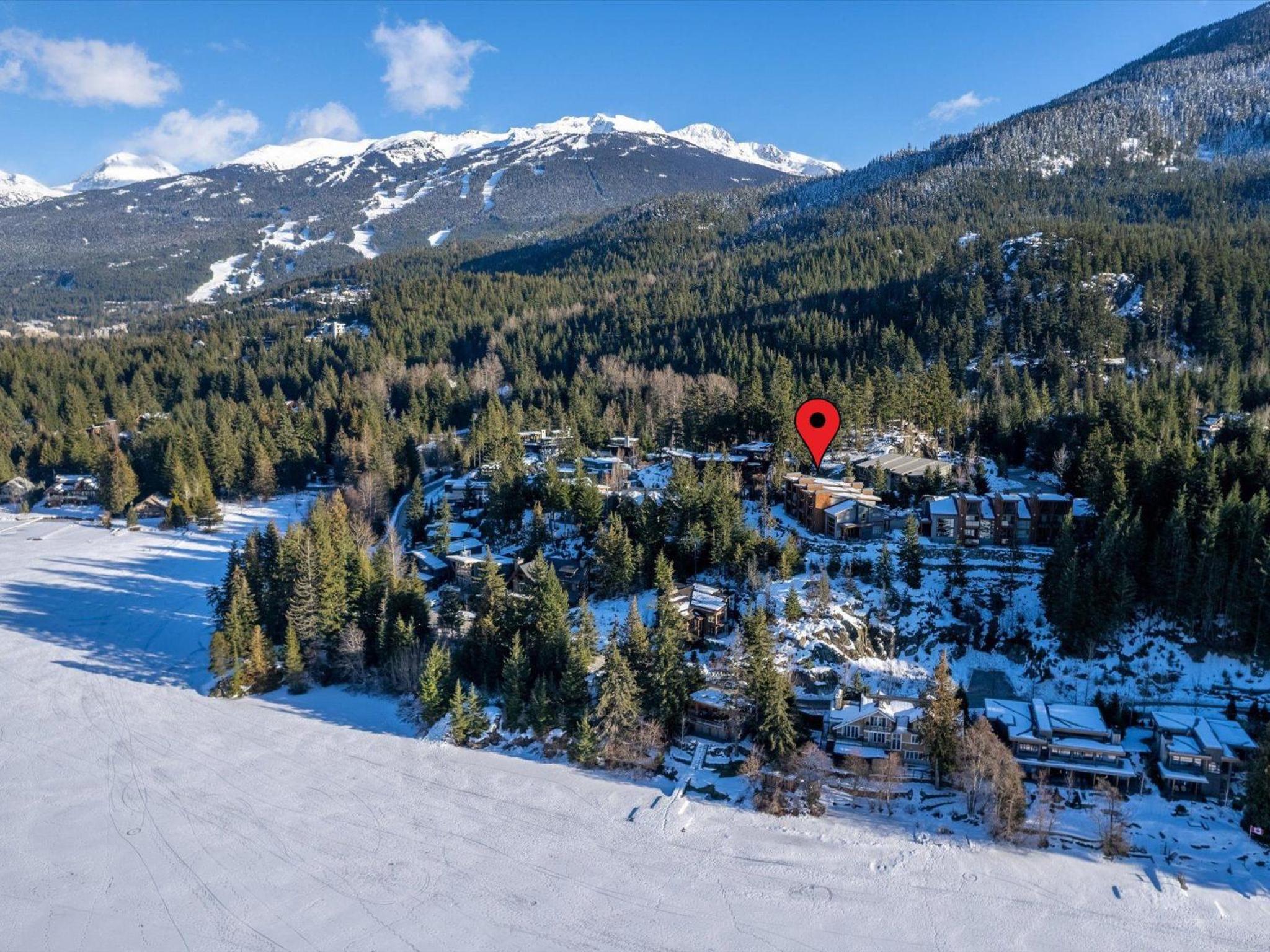 Lakecrest 7 | Upscale & Bright Retreat, Lake & Mountain Views, 5 min Drive to Gondolas