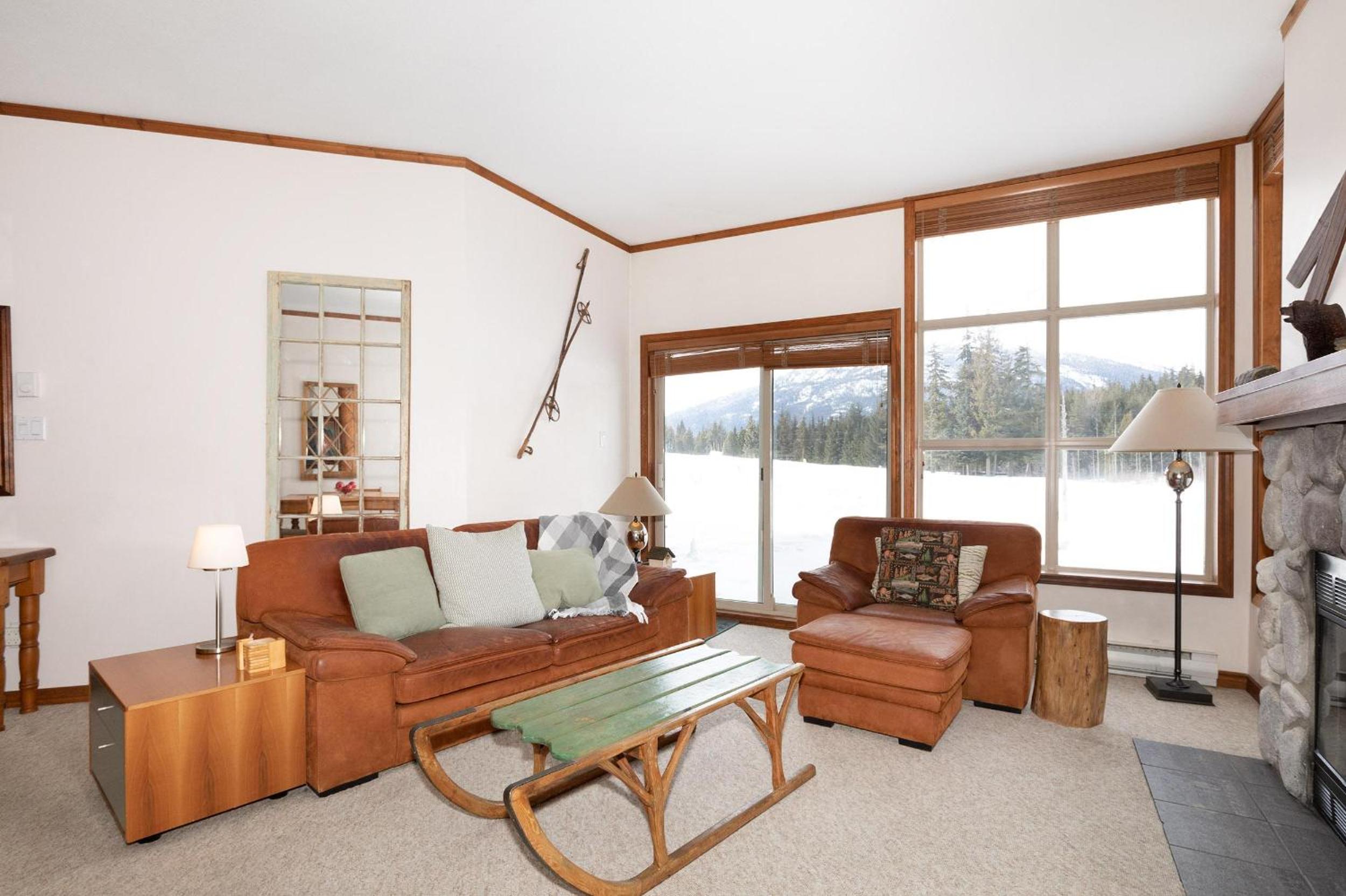 Blackcomb Greens 06 | Spacious Townhome, Shared Hot Tub, Near Shuttle & X-Country Skiing