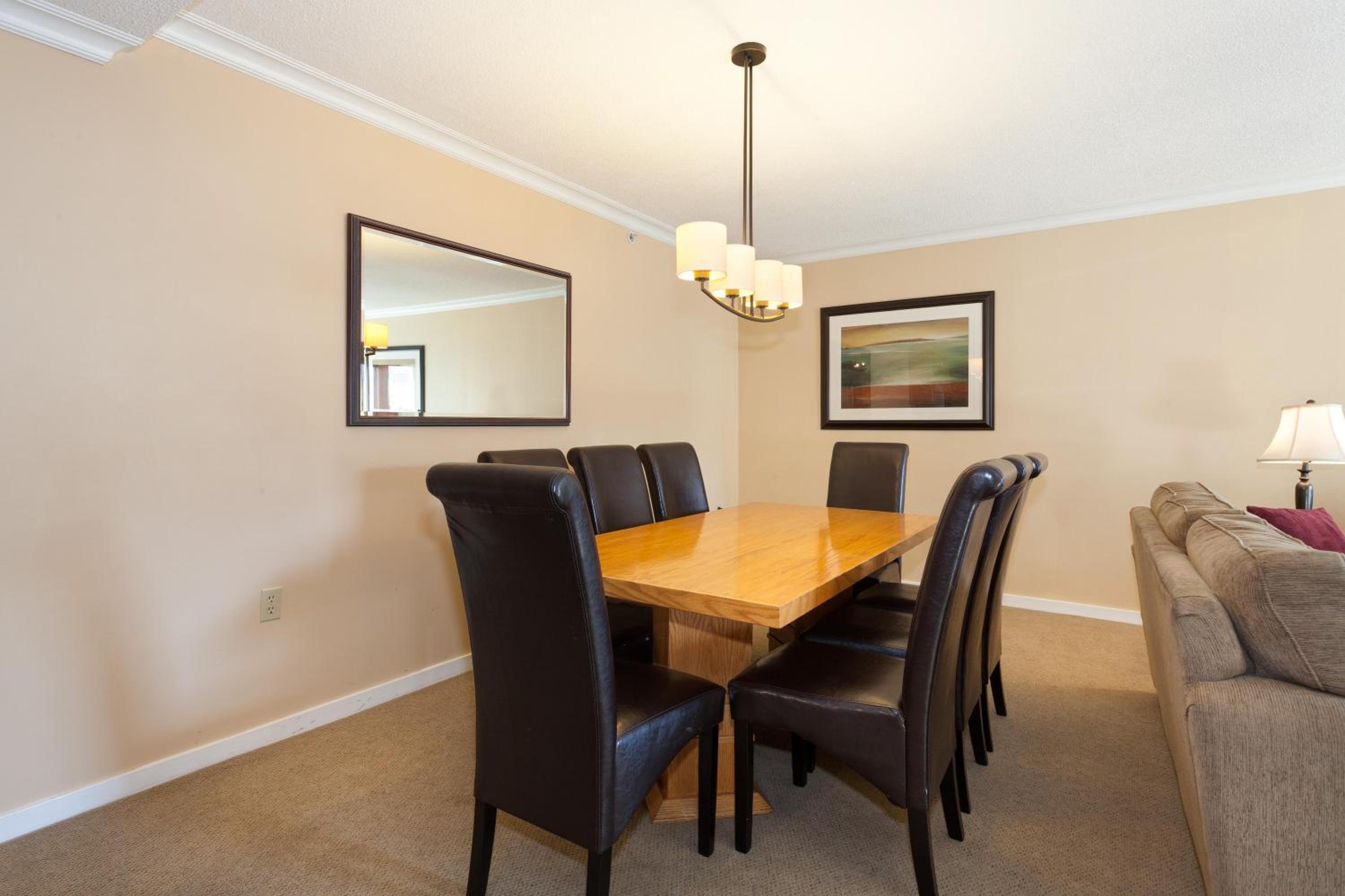 Woodrun Lodge 302 | Large Condo w/ Shared Heated Pool & Large Hot Tub