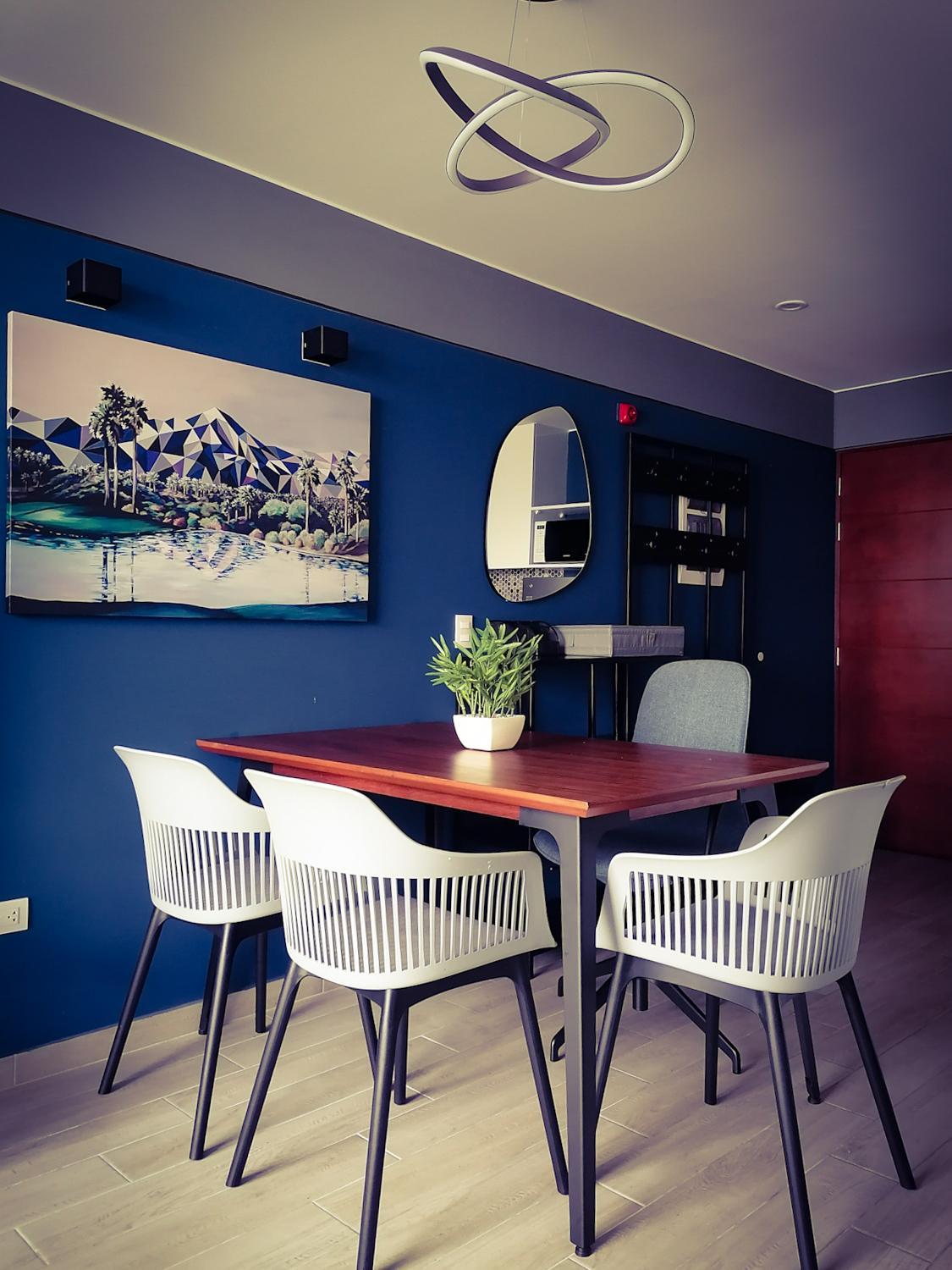 LIMA SUITE holidays & home office