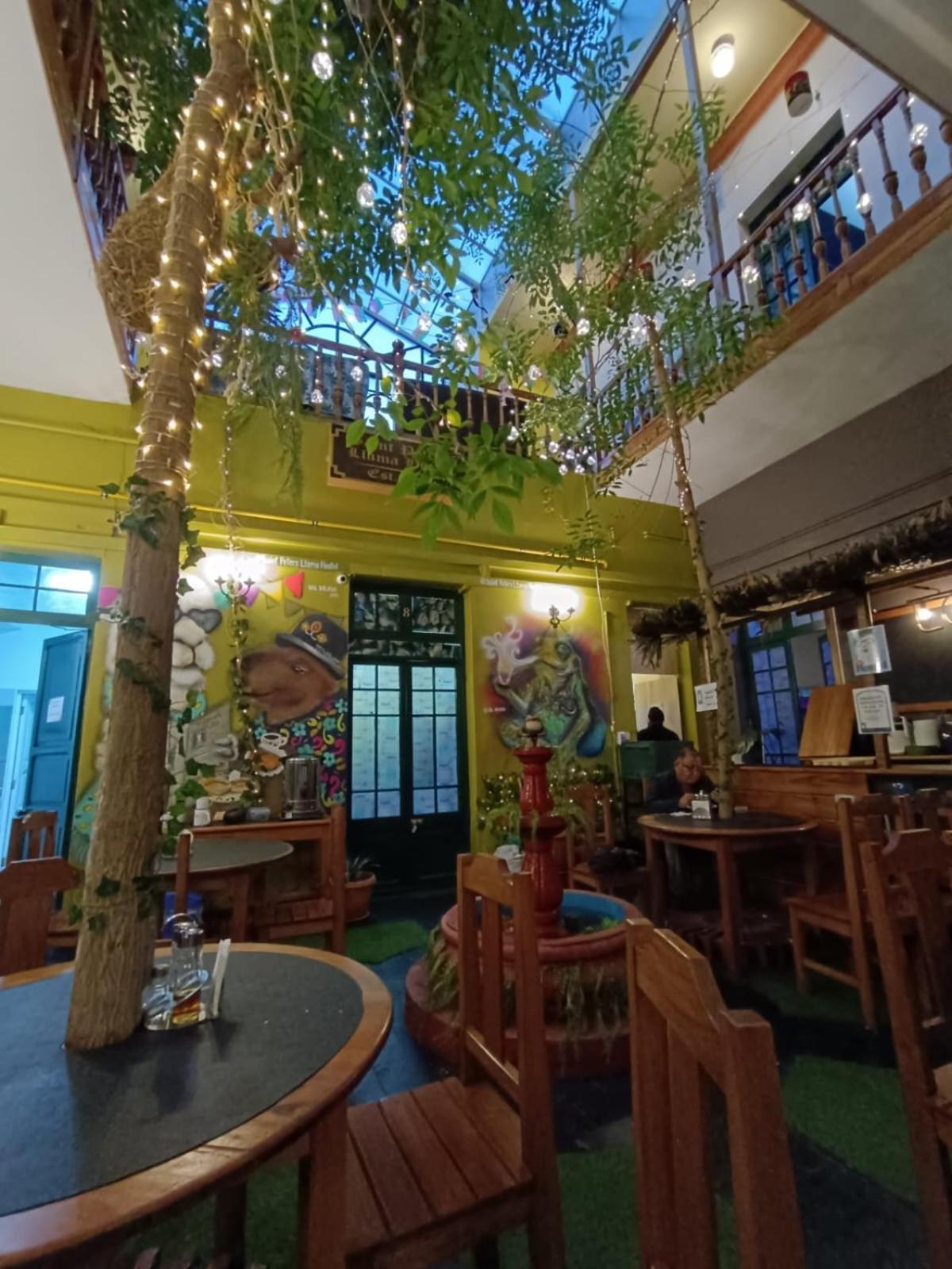 SAINT PETER'S LLAMA HOSTAL