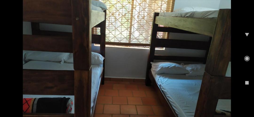 Casa de Campo EL LAGUITO - Mesa de los Santos
