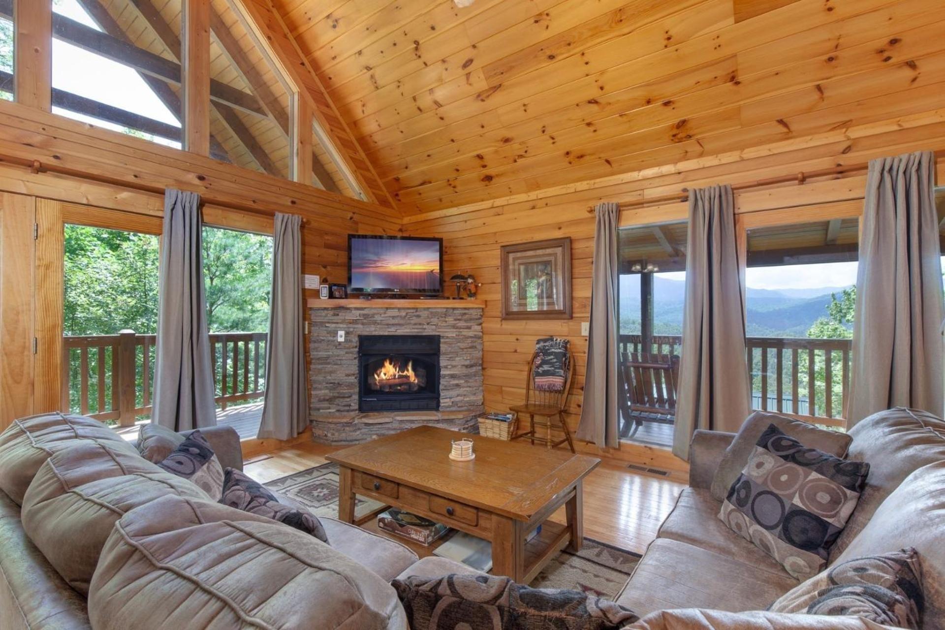 Enchanted View Lodge cabin