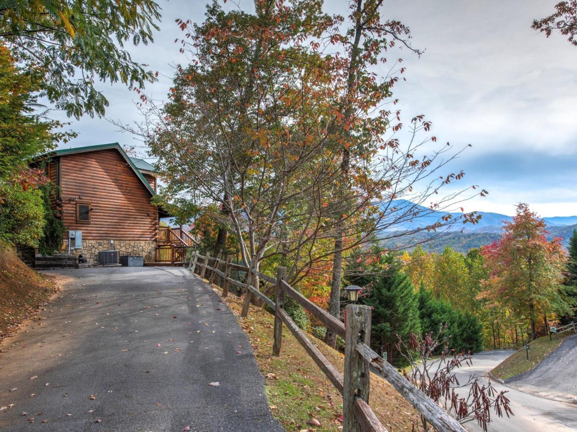 Enchanted View Lodge cabin