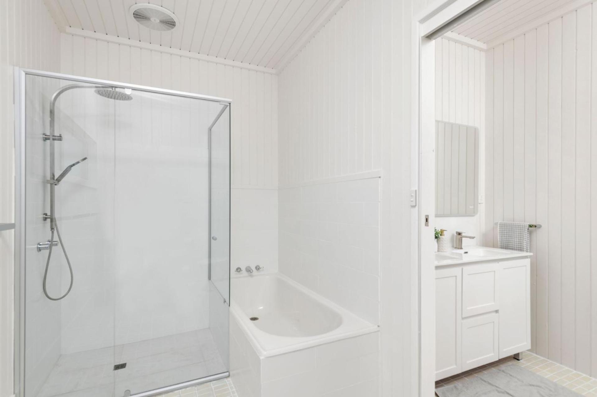 2 Rigney Street Shoal Bay