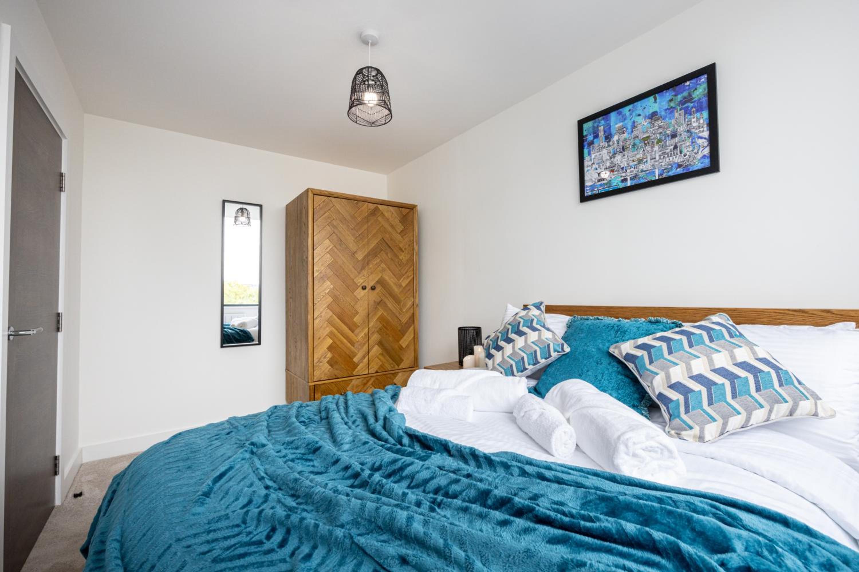 Luxurious Stylish Apartment in Old Trafford view 4