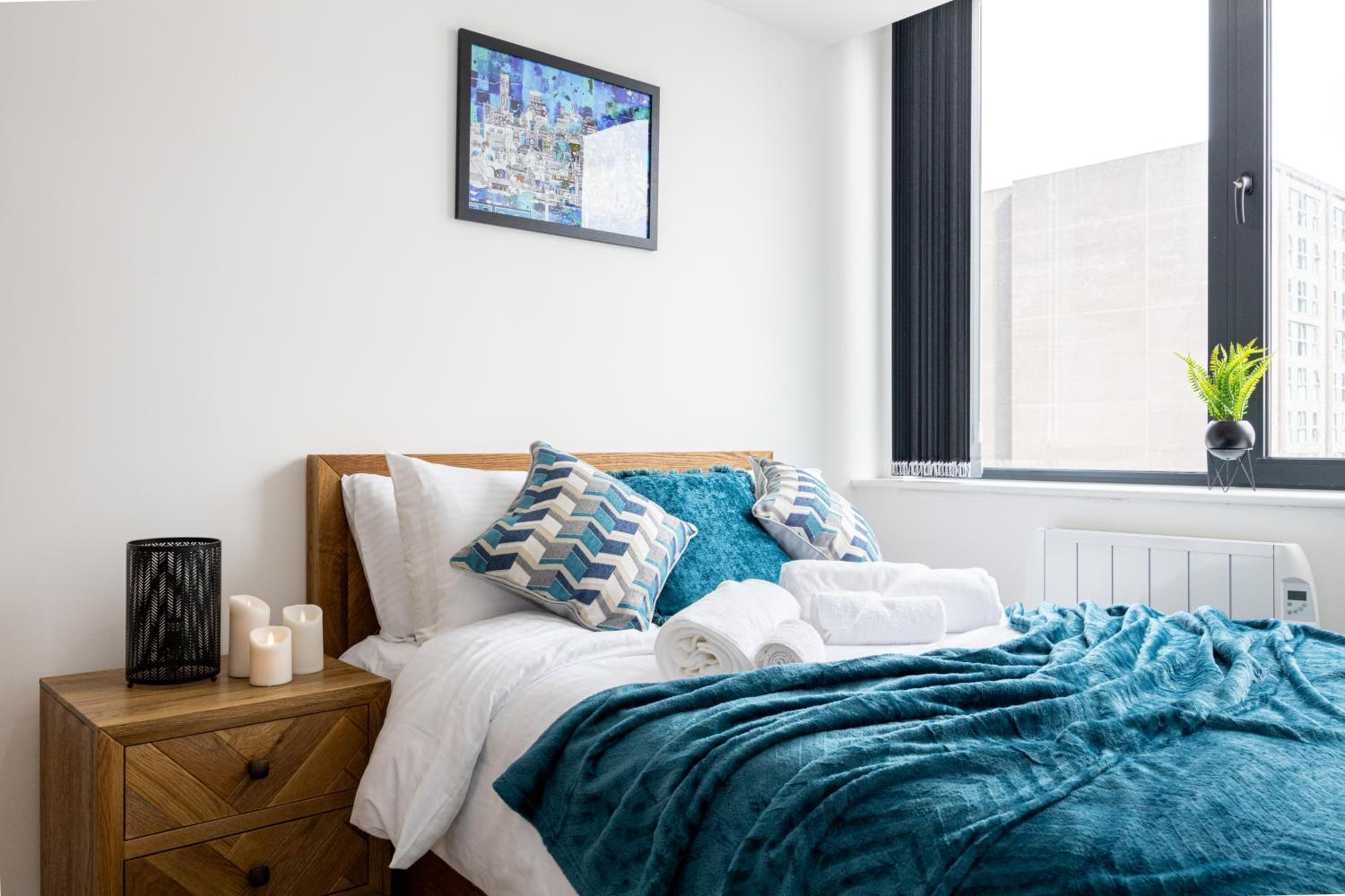 Luxurious Stylish Apartment in Old Trafford view 5