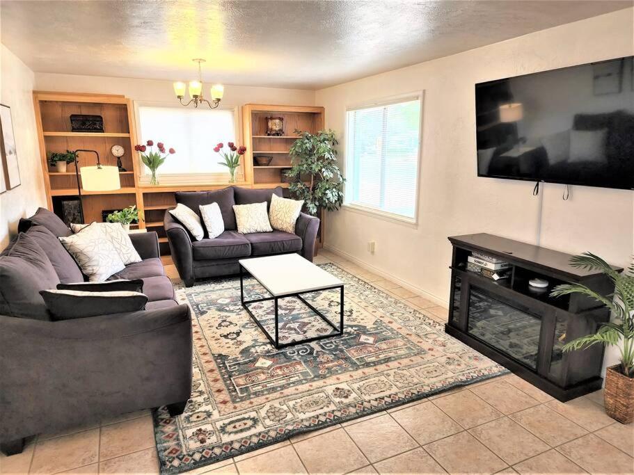 Cozy Zion Sand Hollow St George Vacation Home @ Painted Sands Retreat view 2