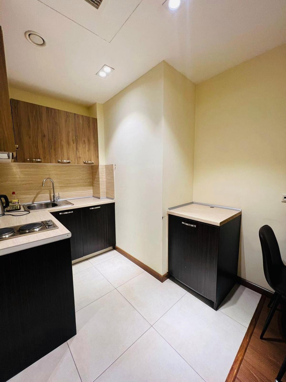 Modern Stylish 1 bedroom Apartment by Republic Square, Middle of City CENTER