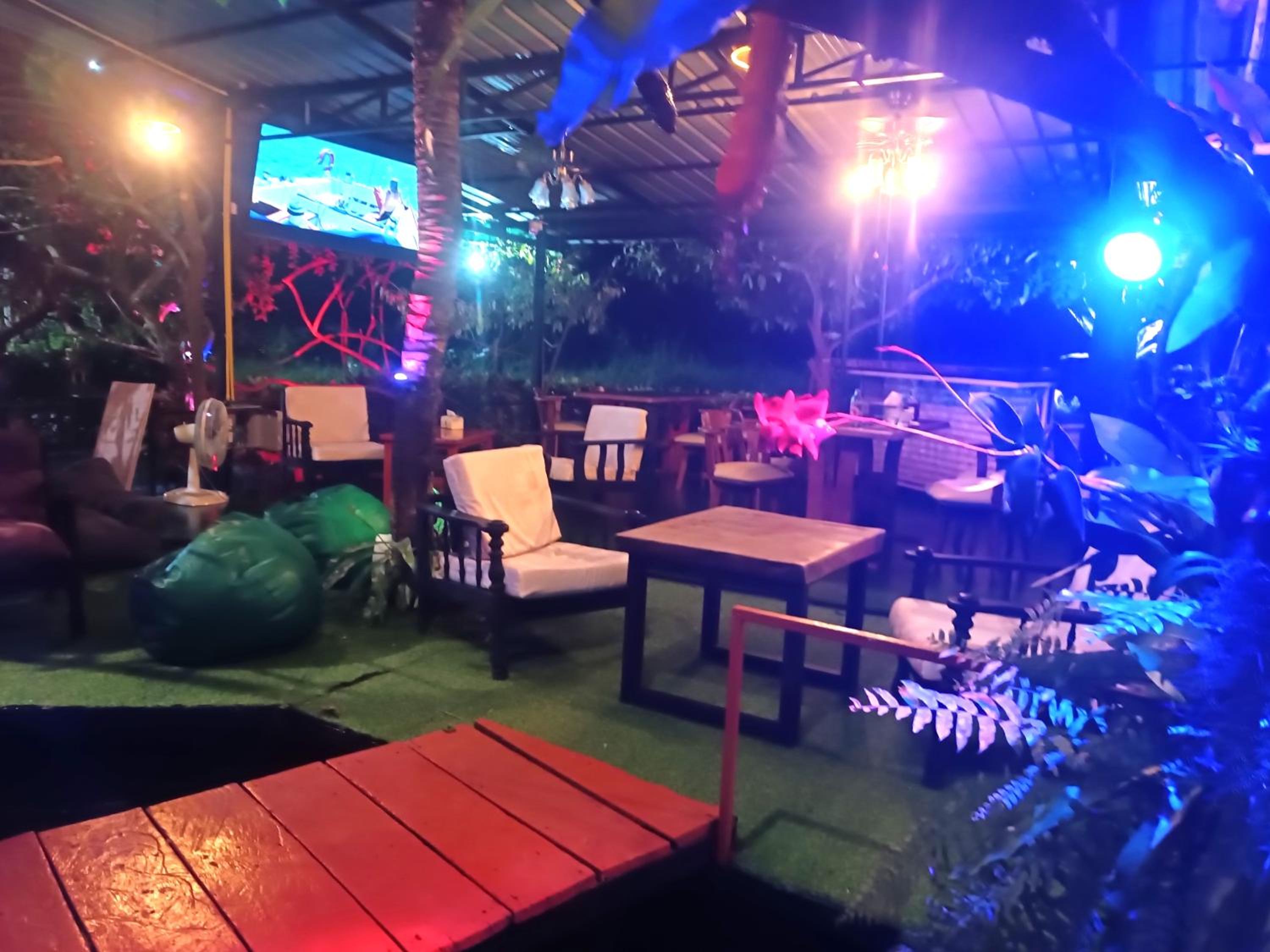 lounge
